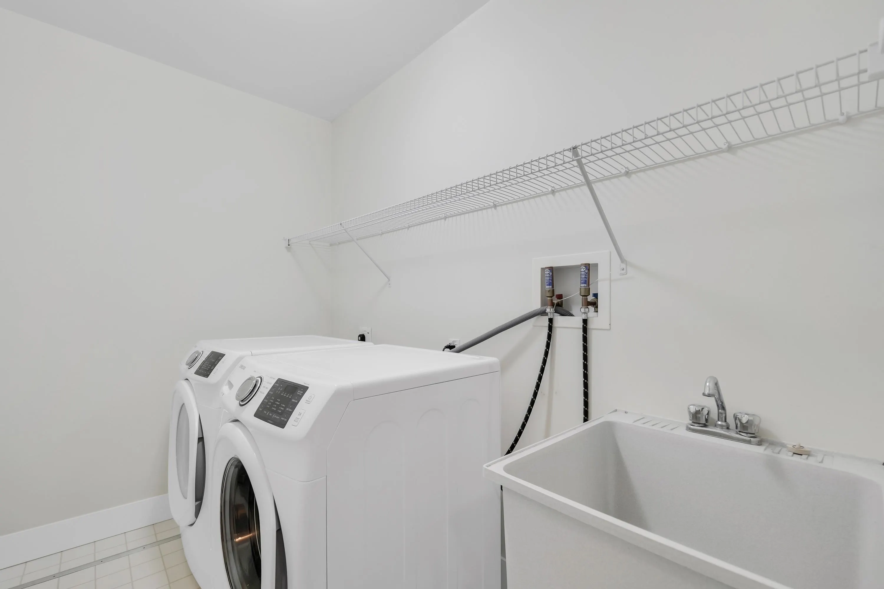 19 1026 Glacier View Drive