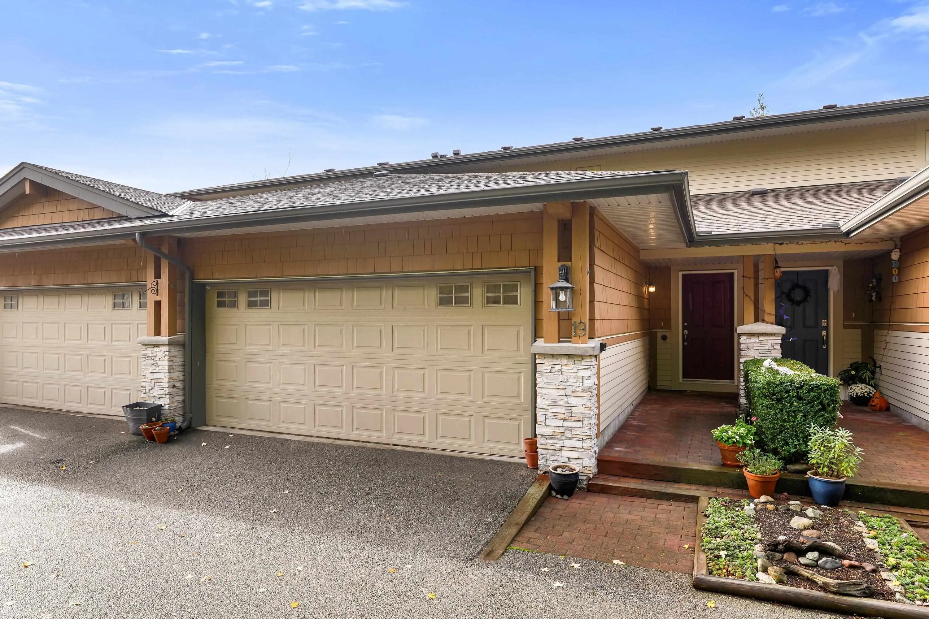 19 1026 Glacier View Drive