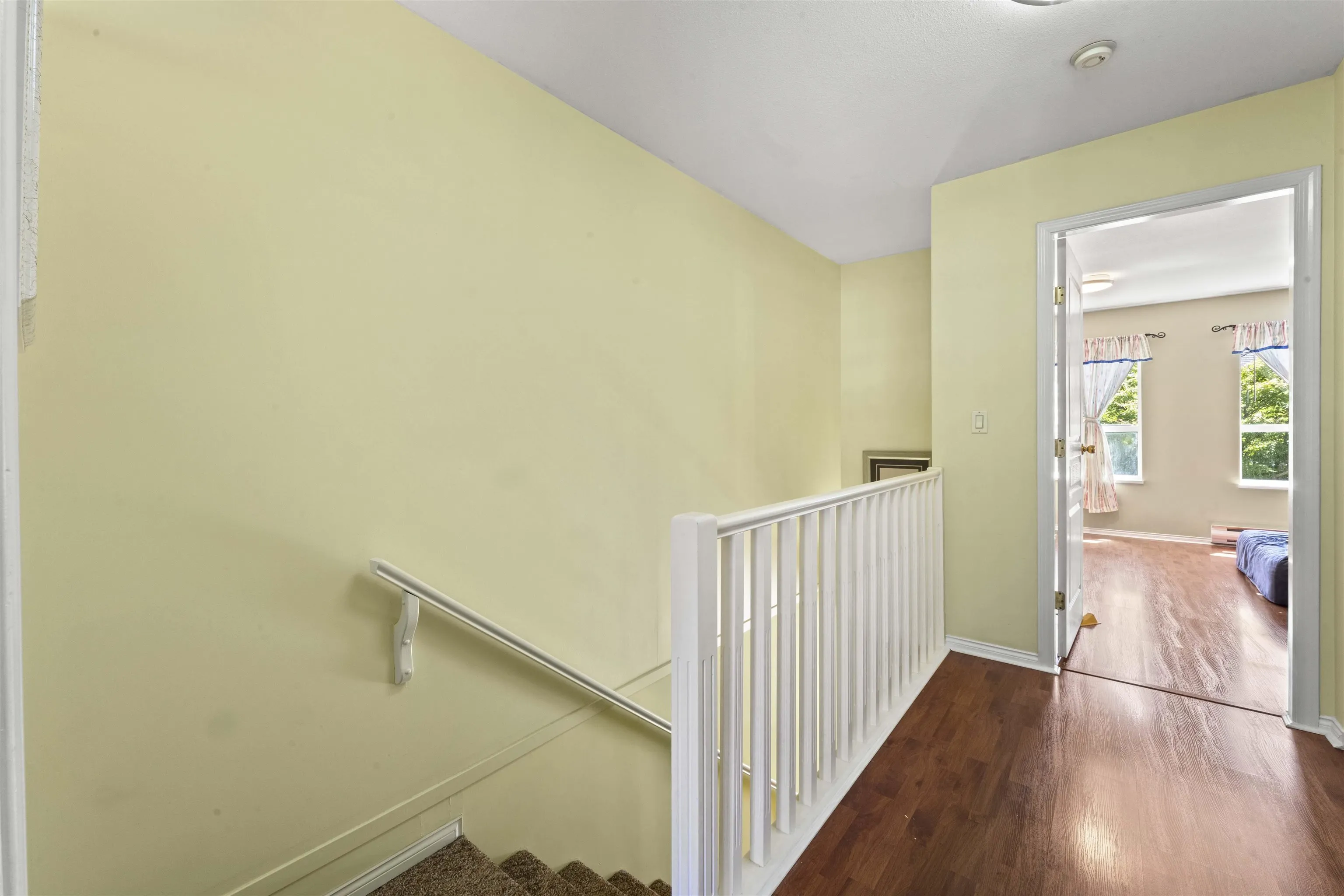 27 6670 Rumble Street