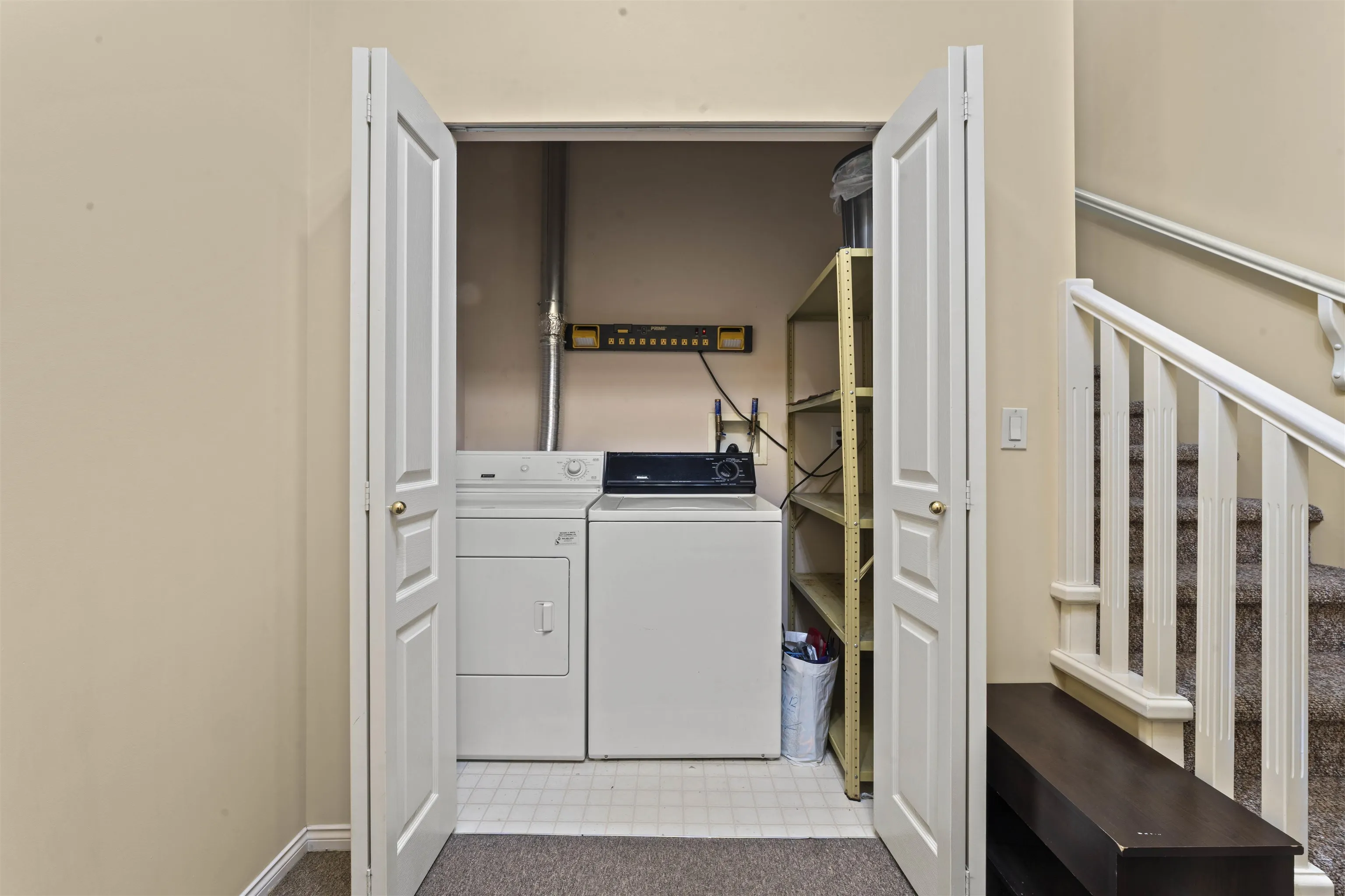 27 6670 Rumble Street