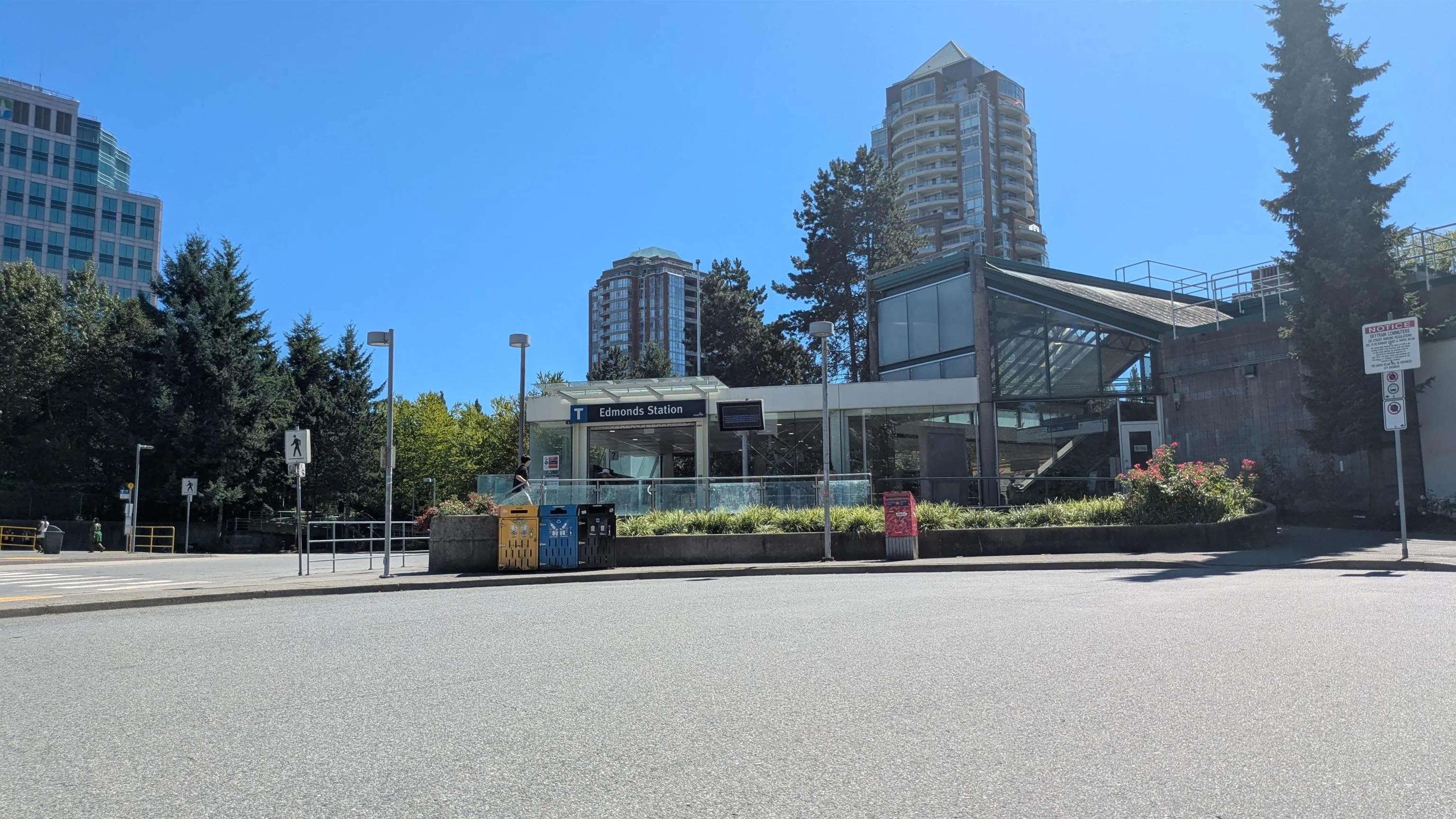 27 6670 Rumble Street