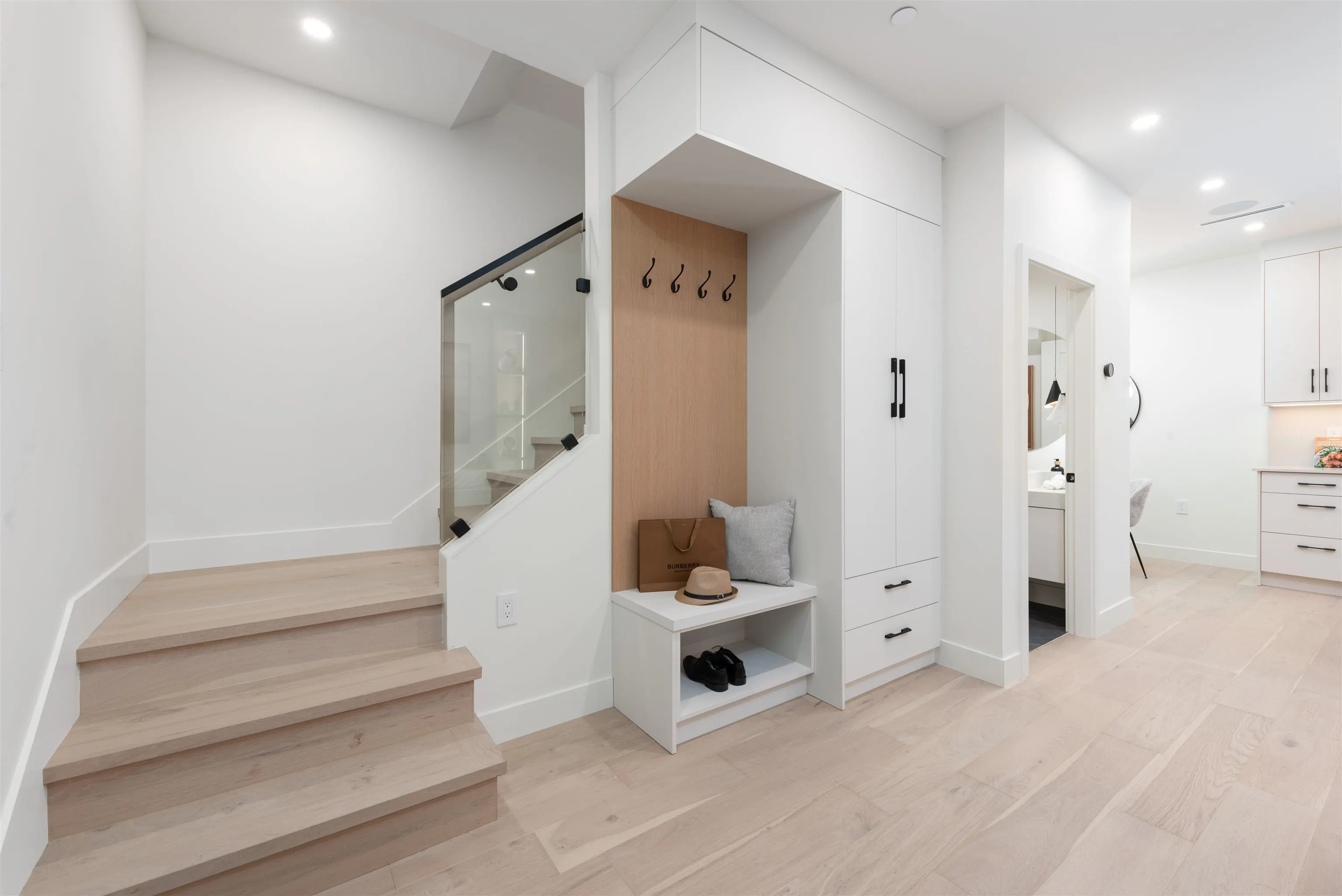 1 65 E King Edward Avenue