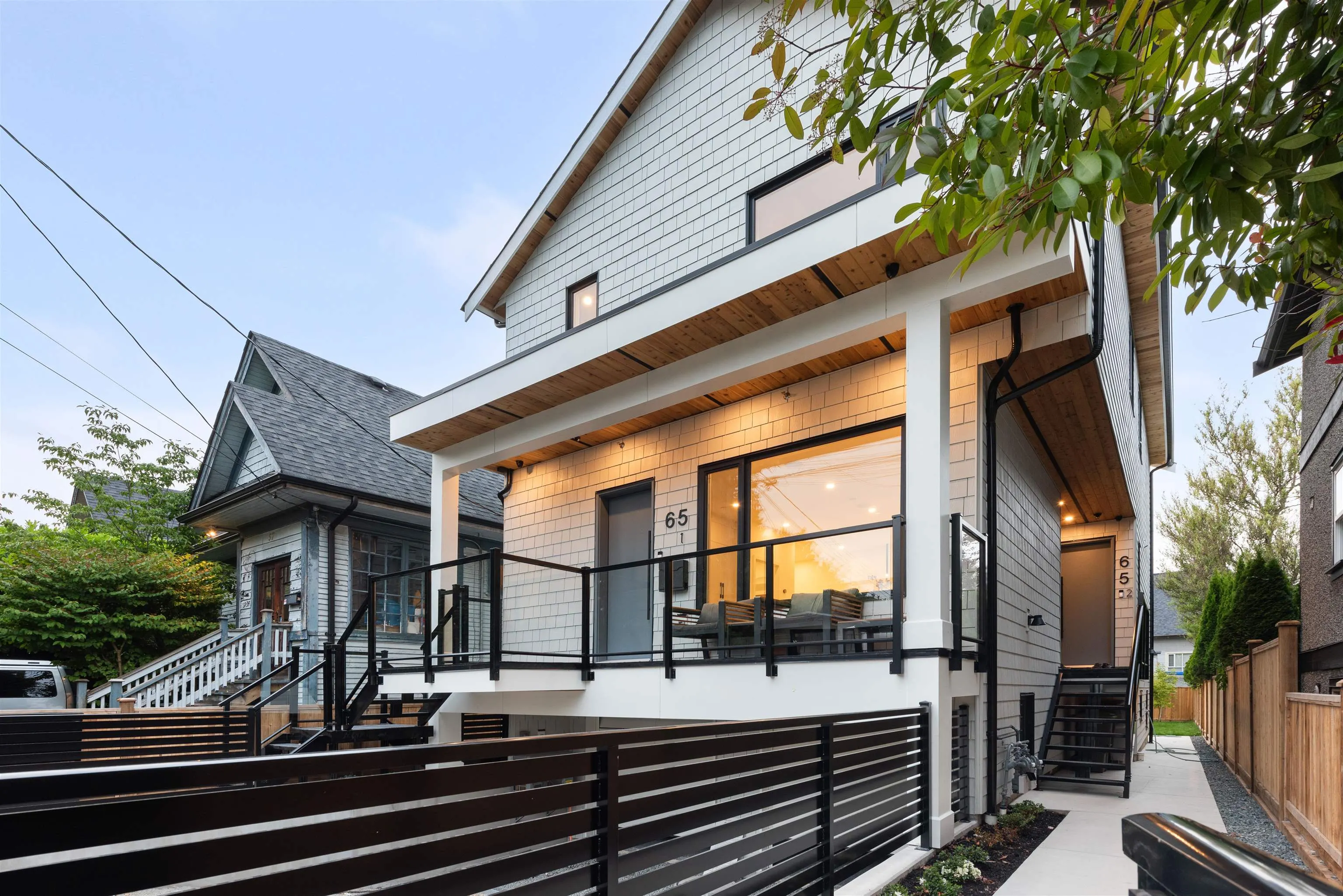 1 65 E King Edward Avenue