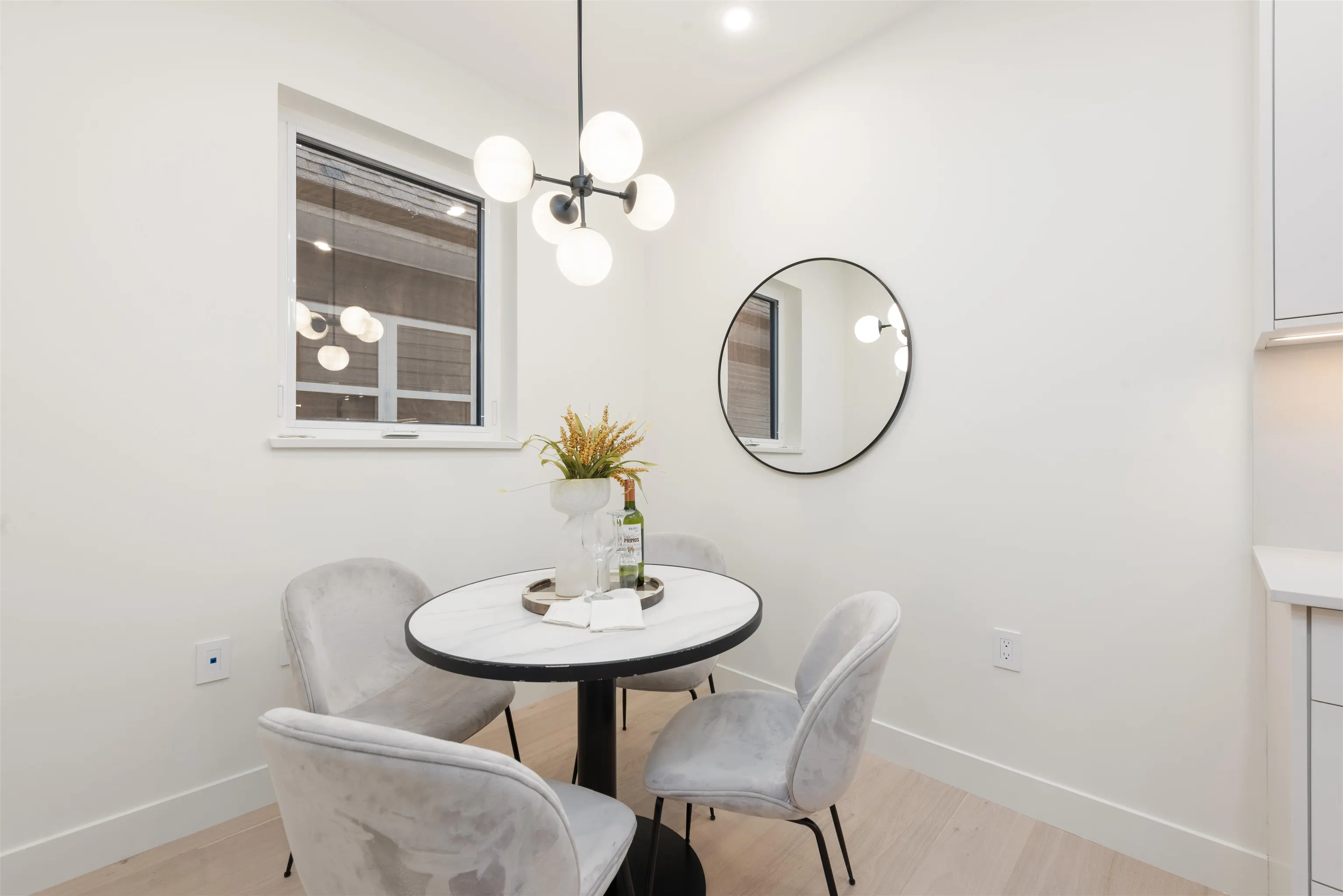 1 65 E King Edward Avenue