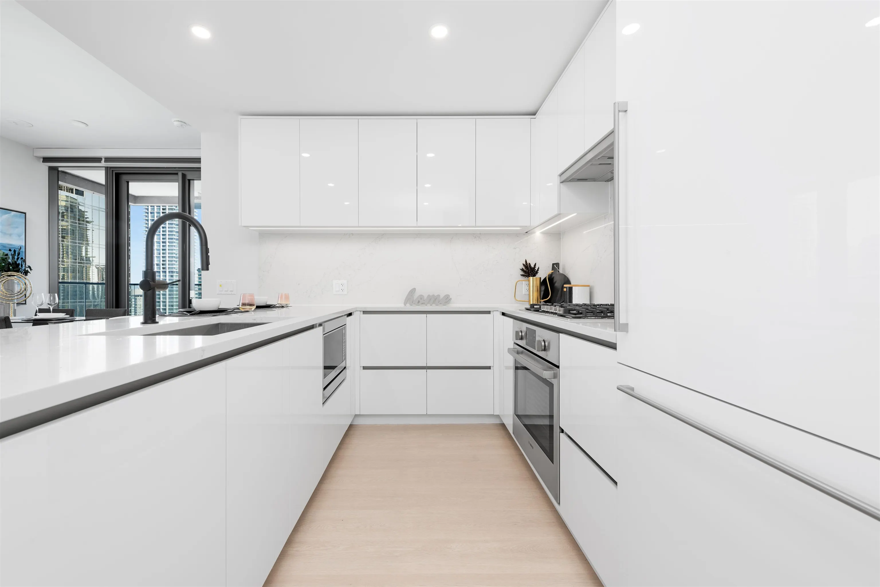 1409 5987 Wilson Avenue