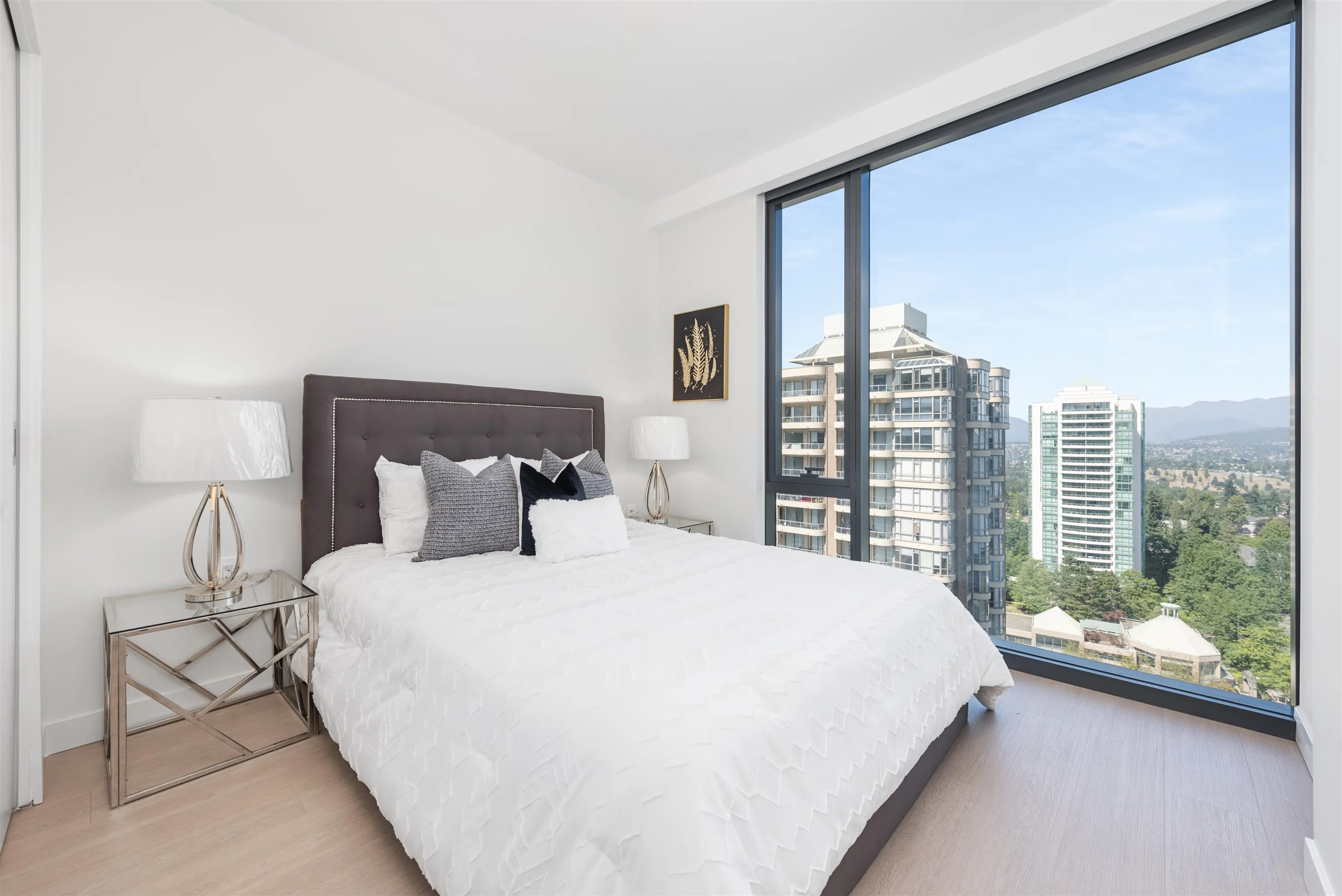 1409 5987 Wilson Avenue