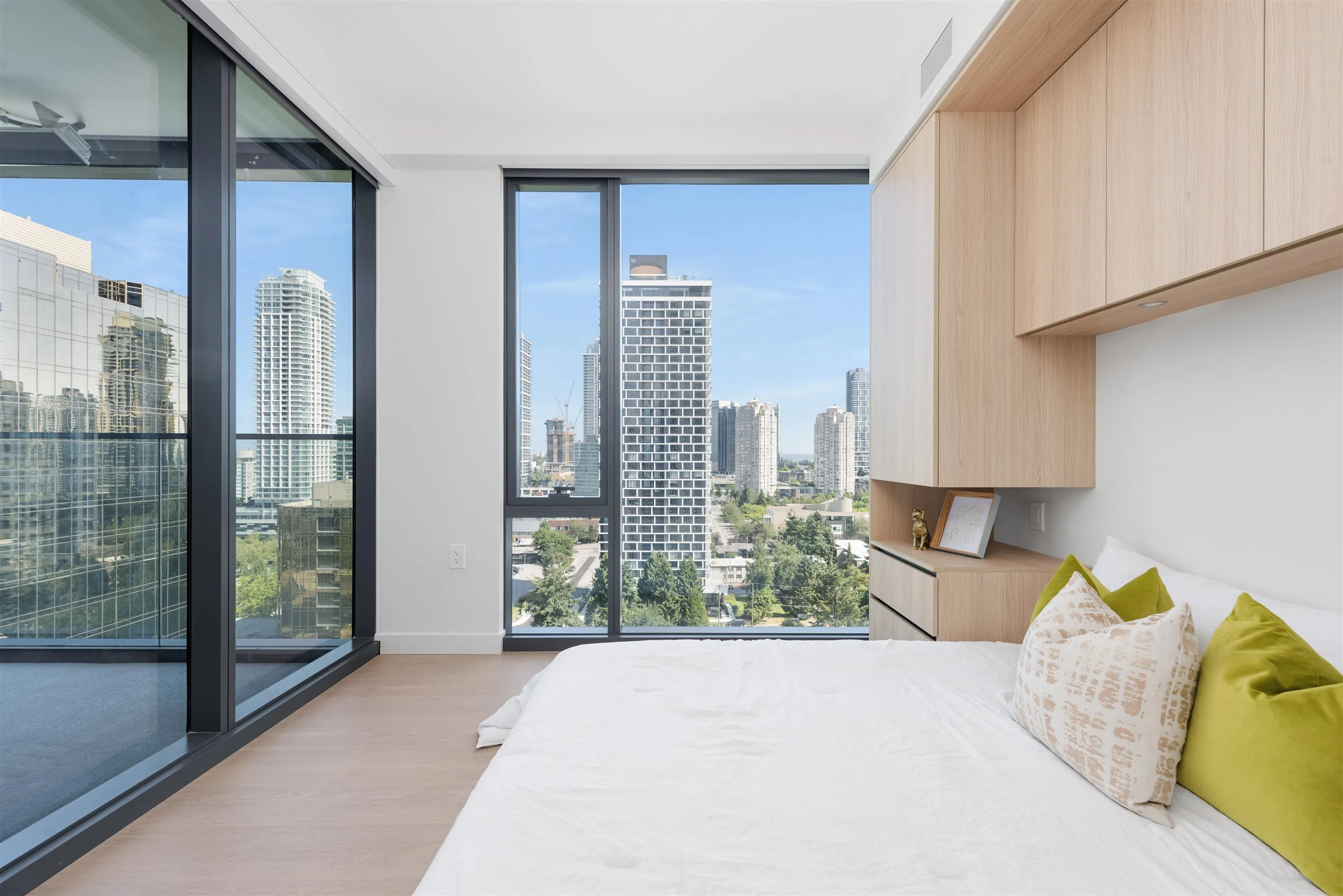 1409 5987 Wilson Avenue