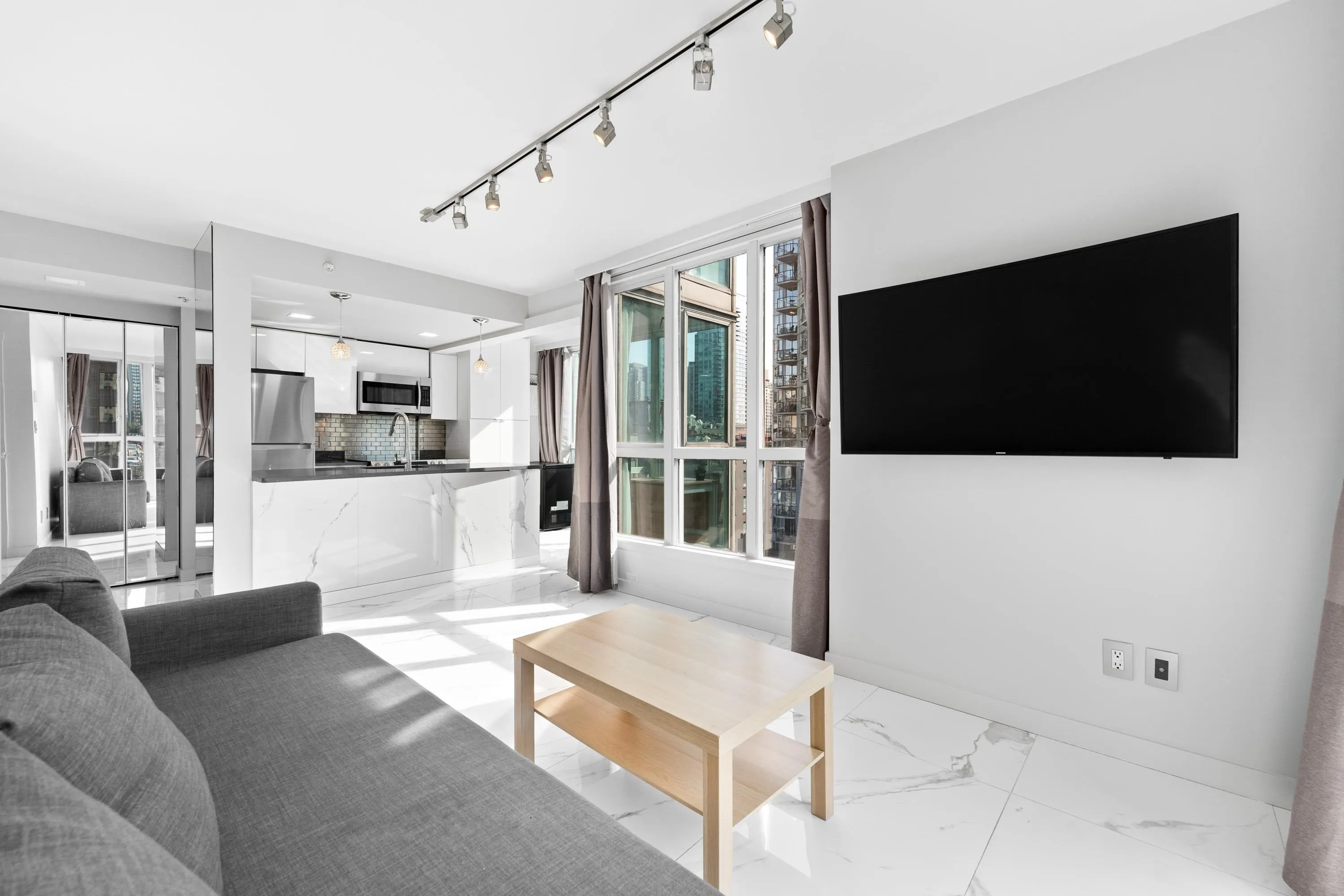 702 1188 Howe Street