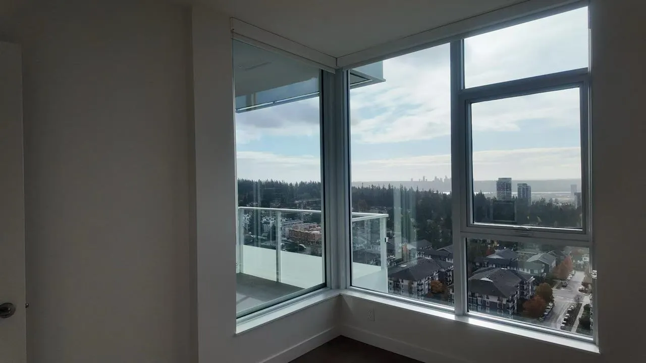 2103 537 Cottonwood Avenue