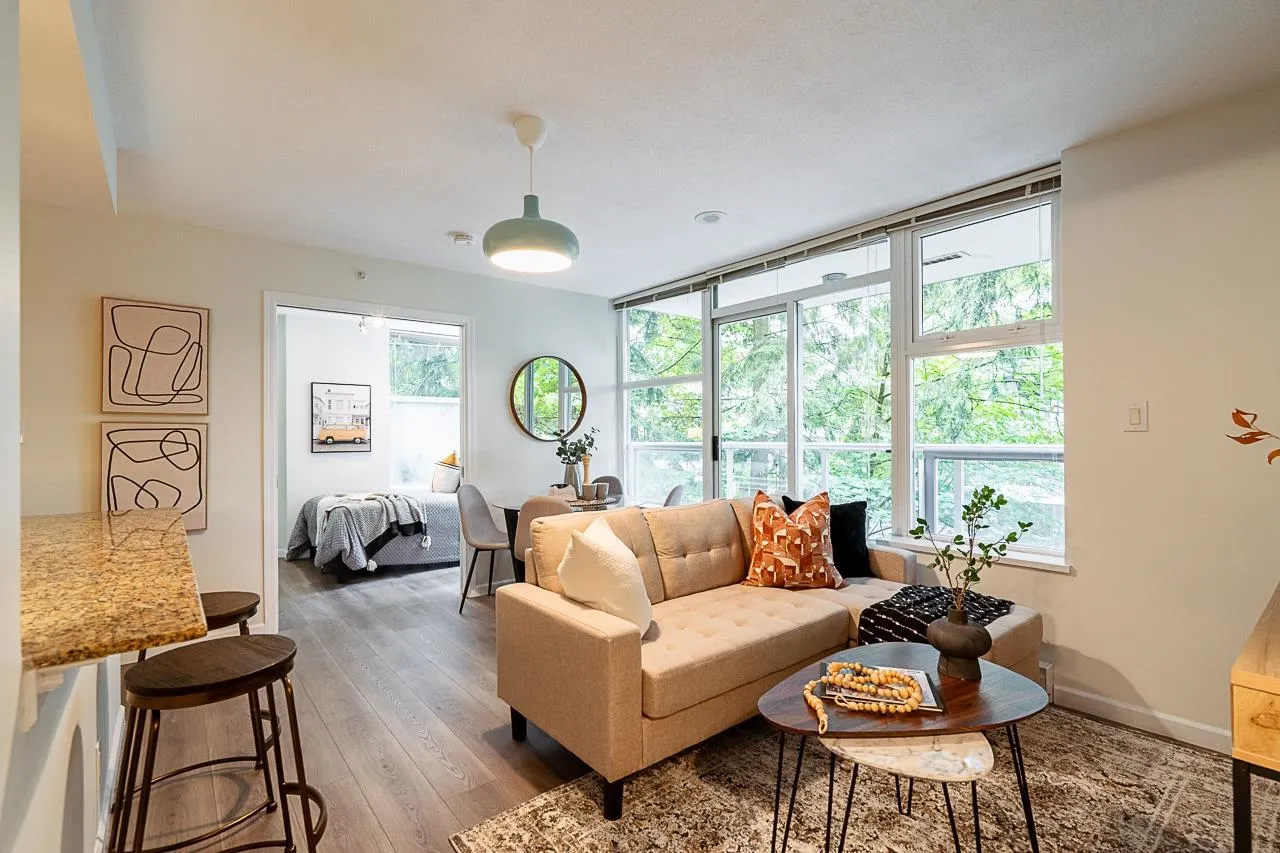 311 9262 University Crescent