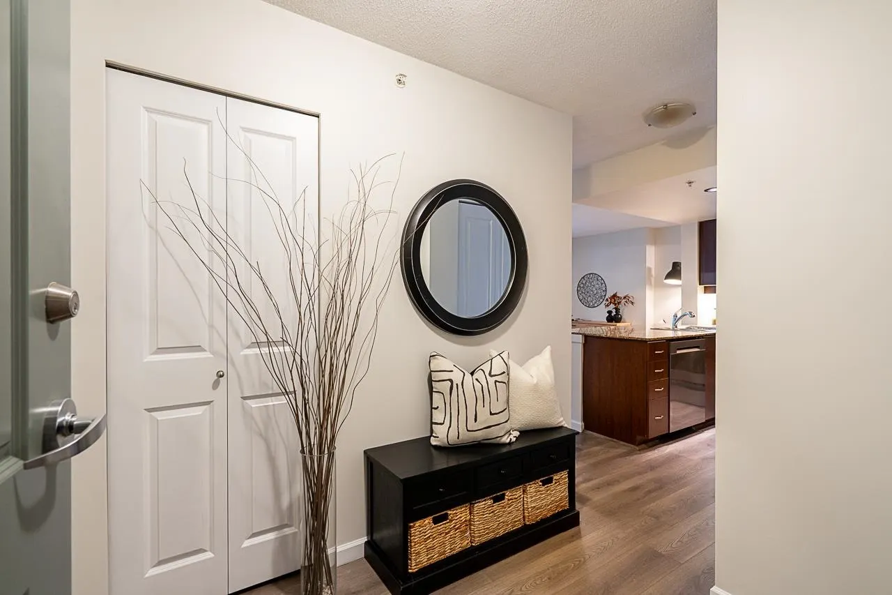 311 9262 University Crescent