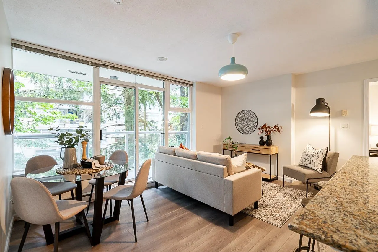 311 9262 University Crescent