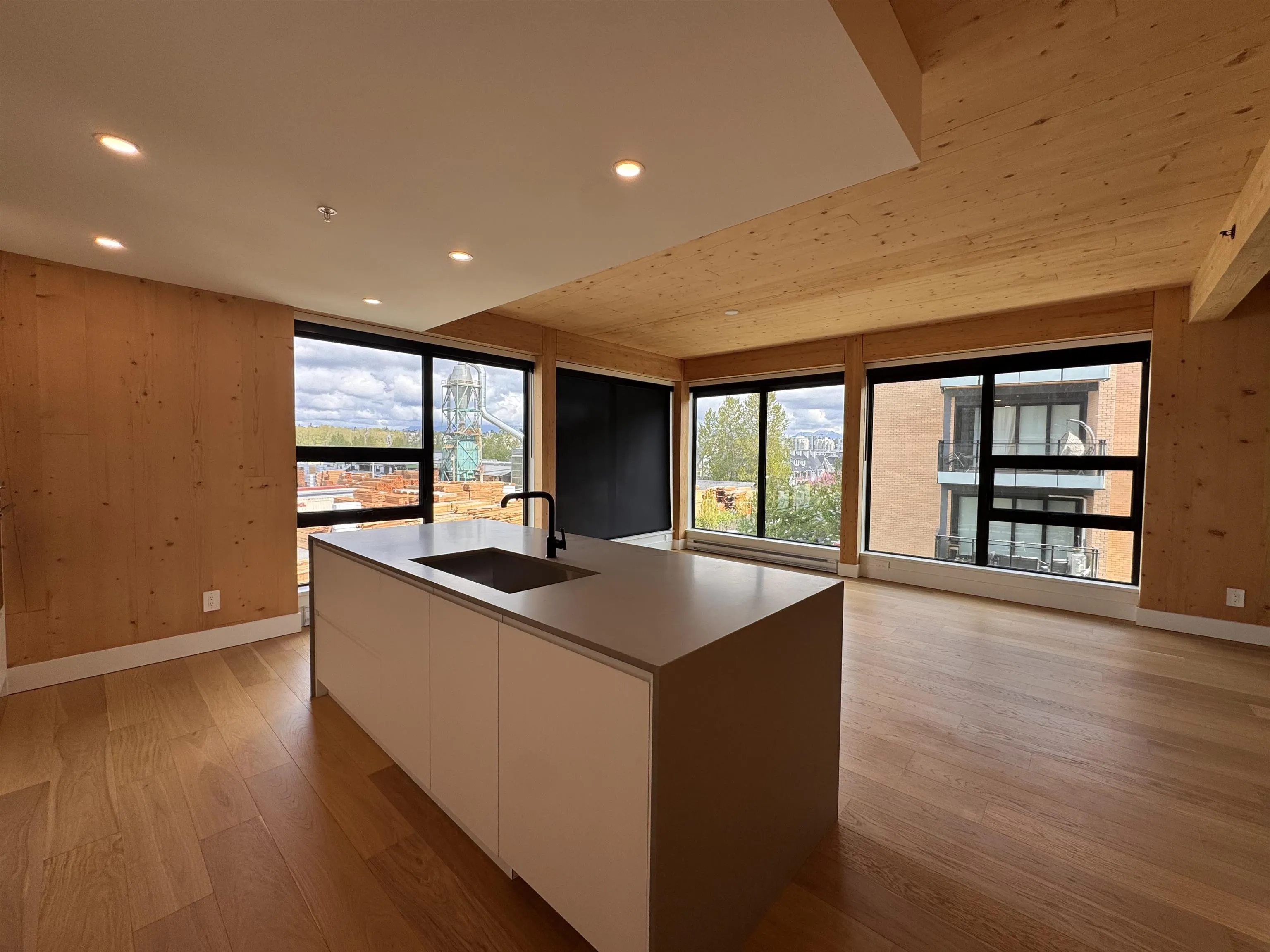 201 310 Salter Street