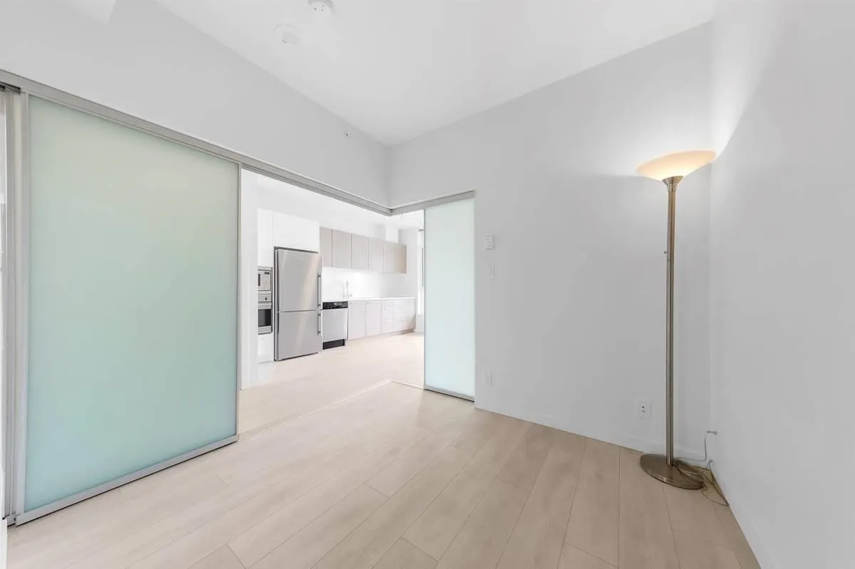 806 691 North Road Road