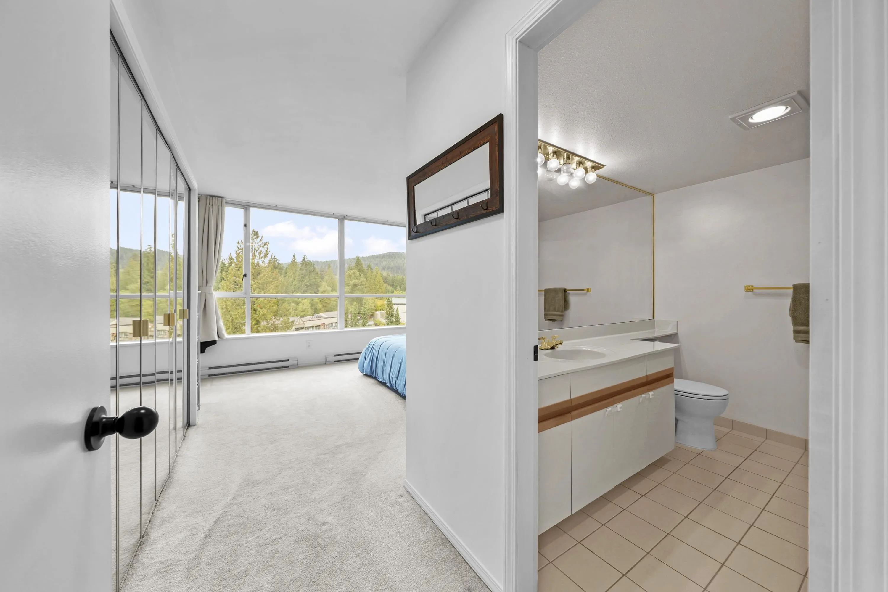 803 995 Roche Point Drive