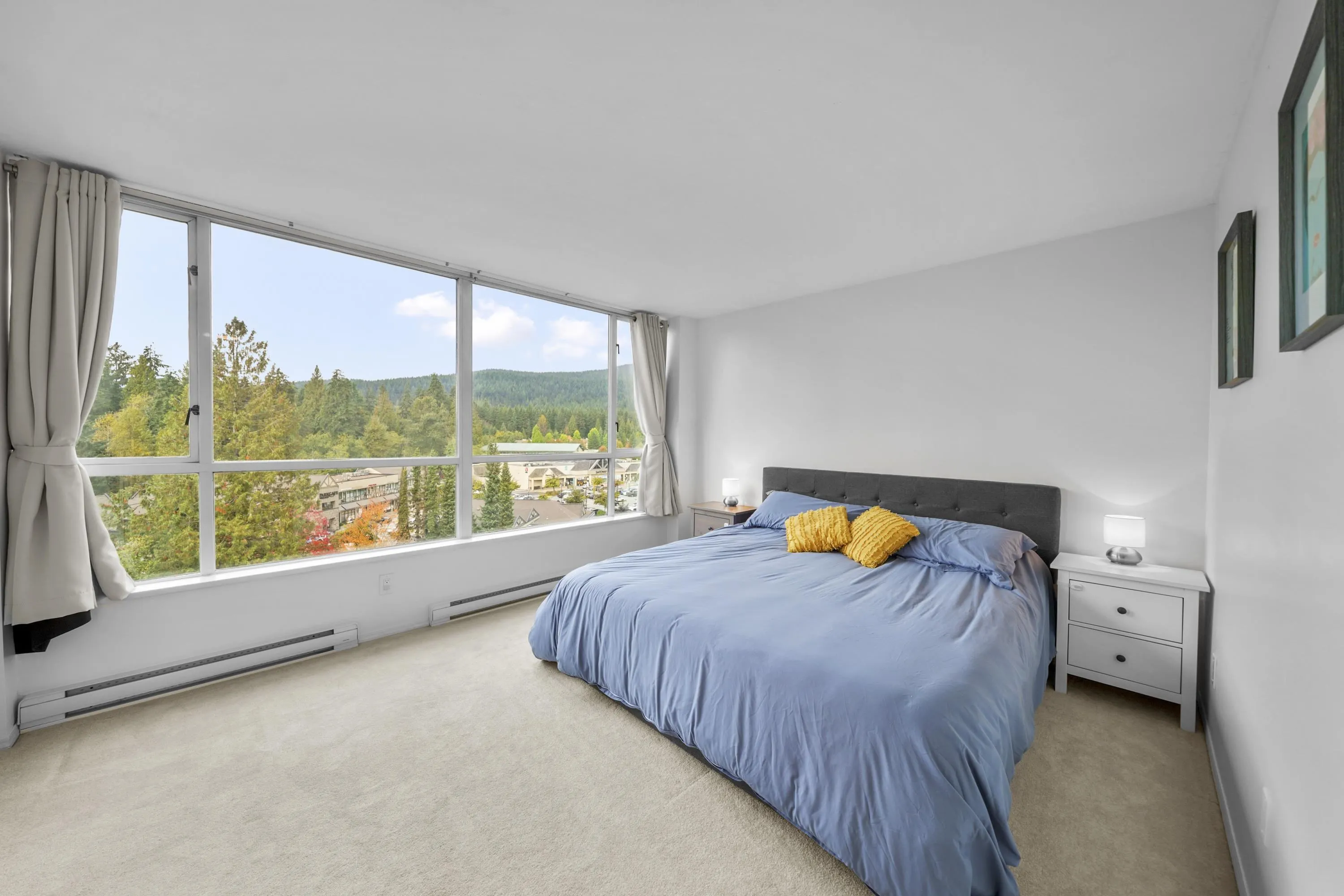 803 995 Roche Point Drive