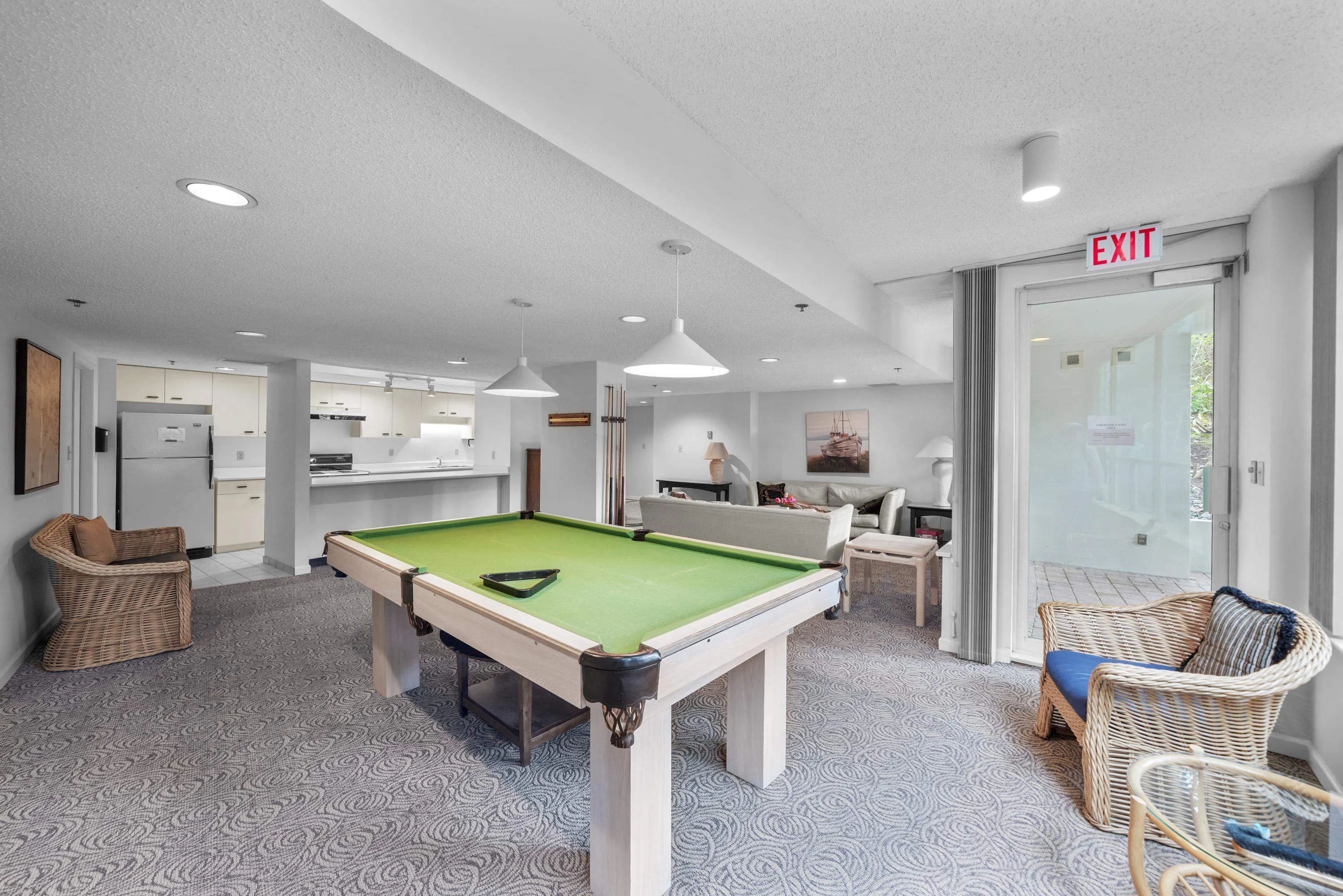 803 995 Roche Point Drive