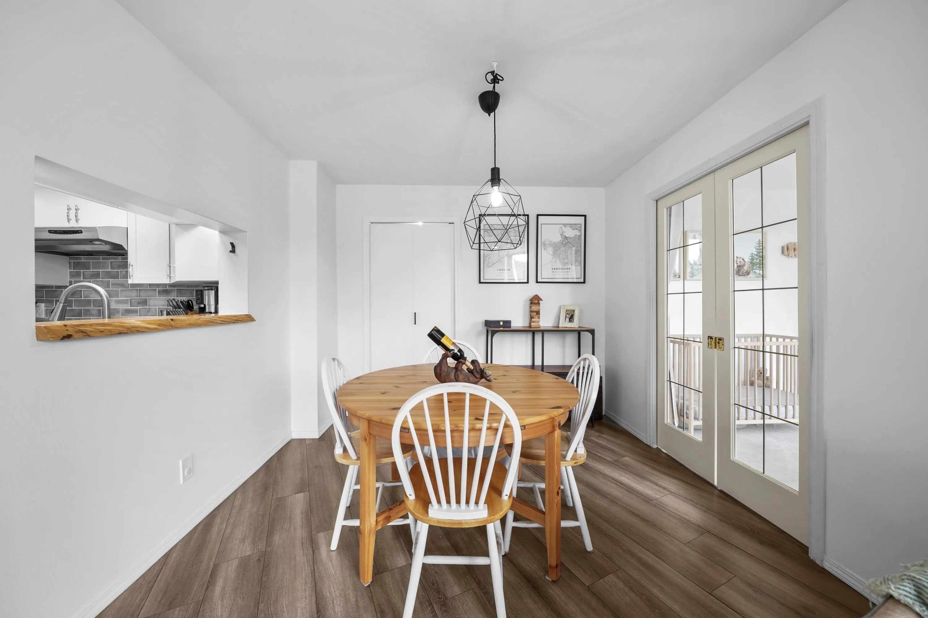 803 995 Roche Point Drive