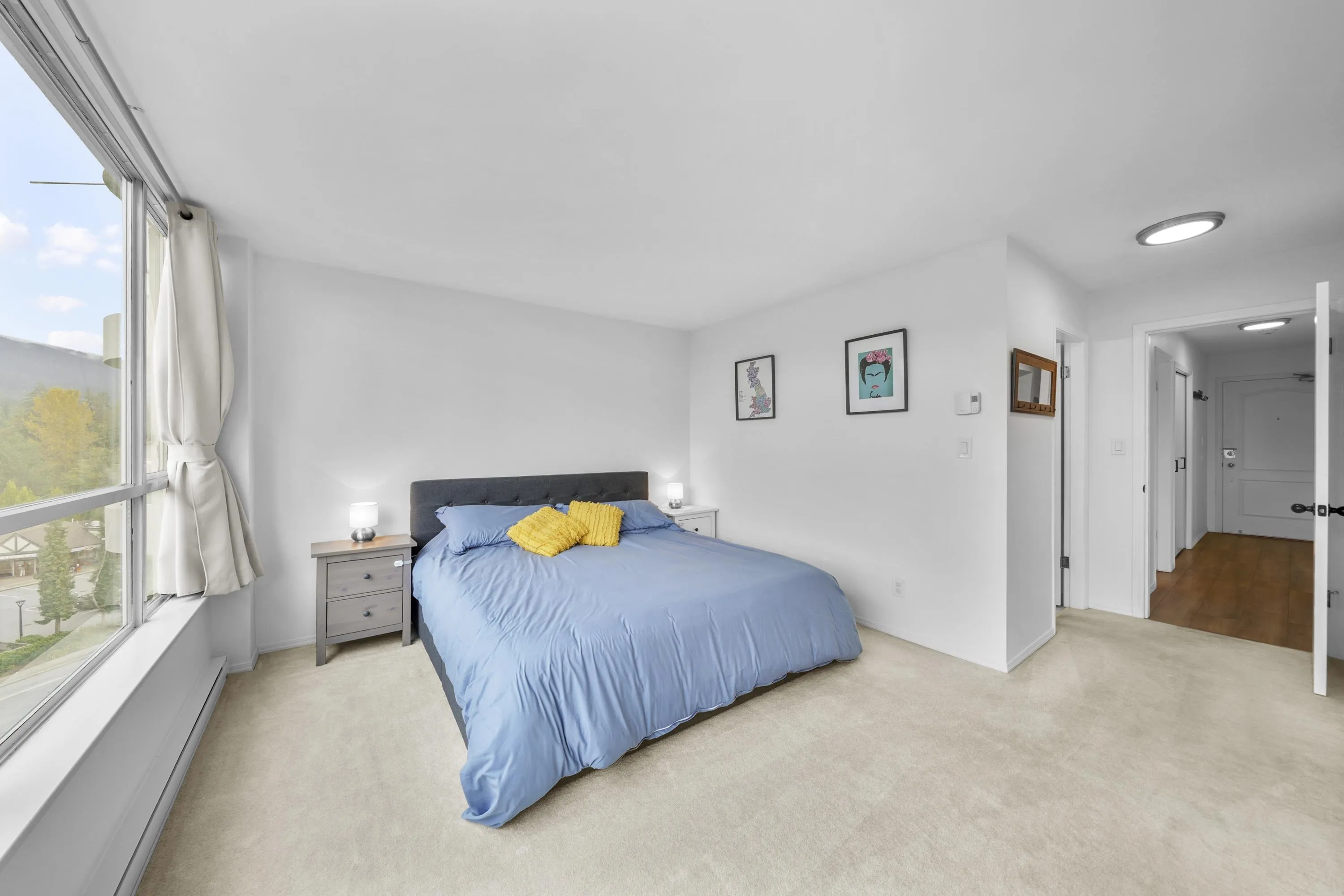 803 995 Roche Point Drive