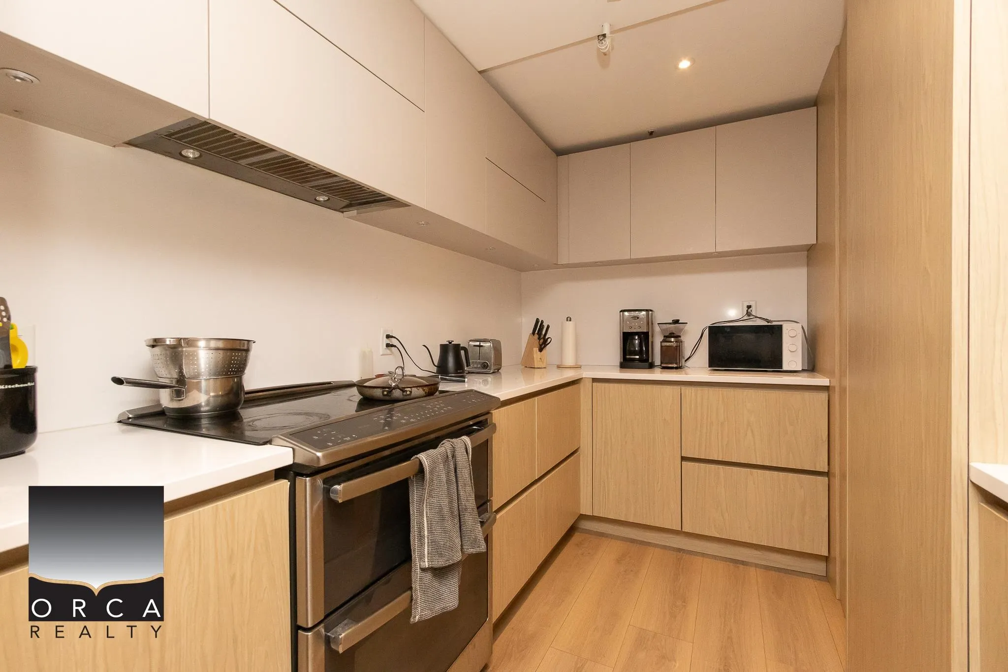 1903 930 Cambie Street