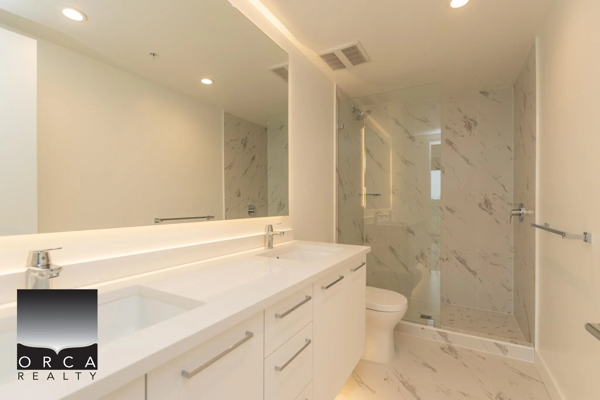 804 1588 Johnston Road