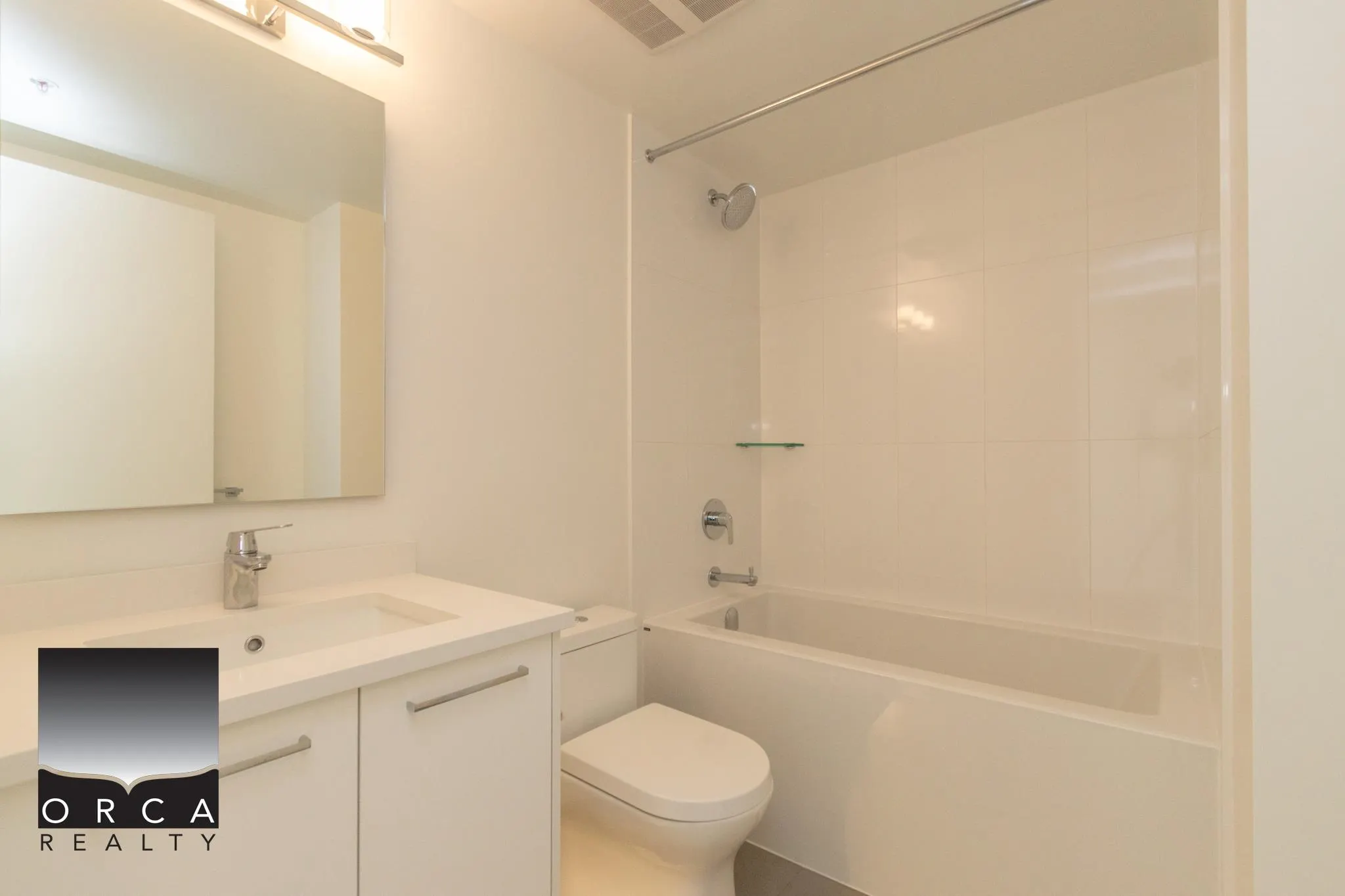 804 1588 Johnston Road