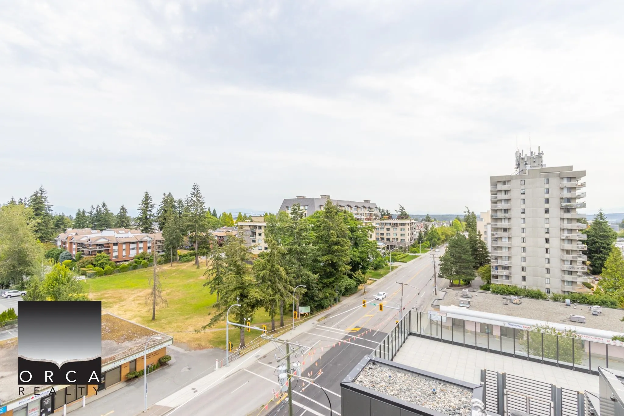 804 1588 Johnston Road