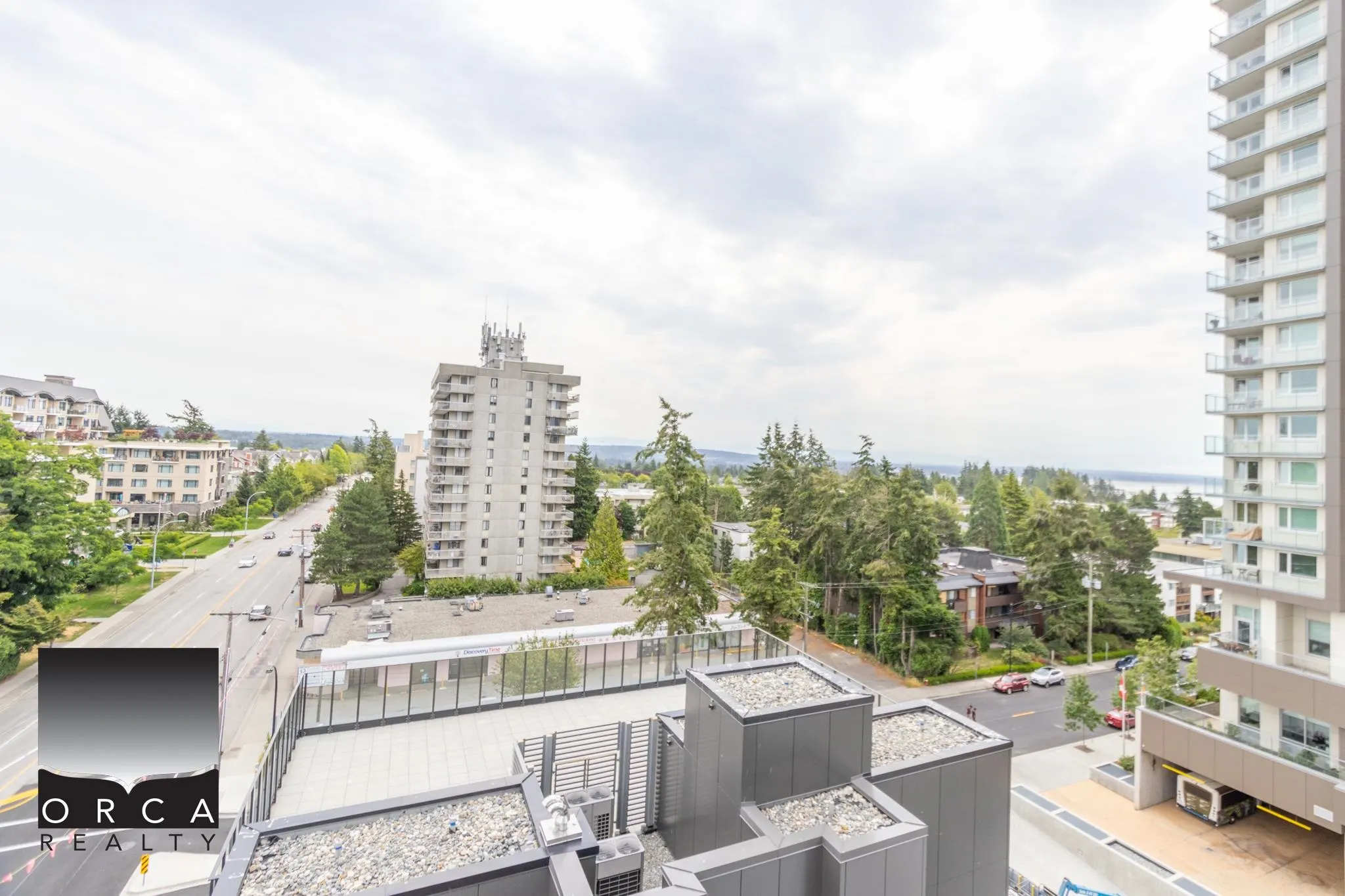 804 1588 Johnston Road