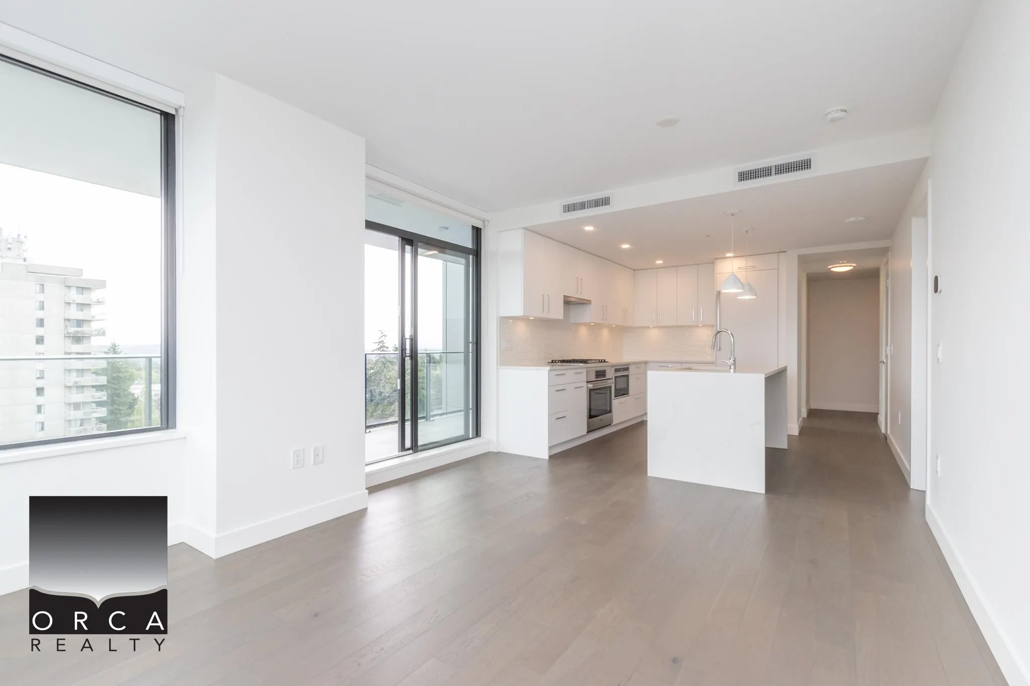 804 1588 Johnston Road