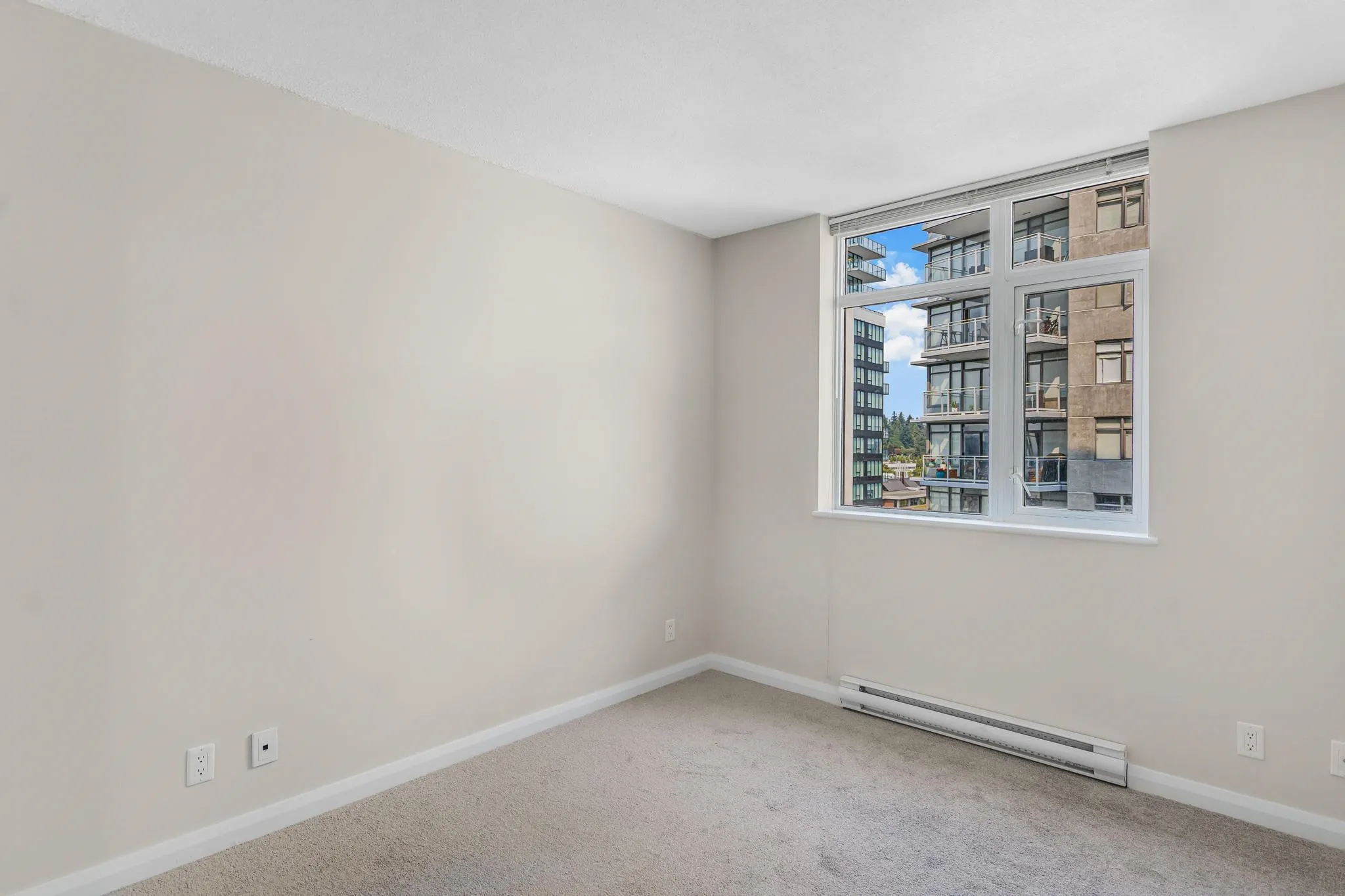 2605 898 Carnarvon Street