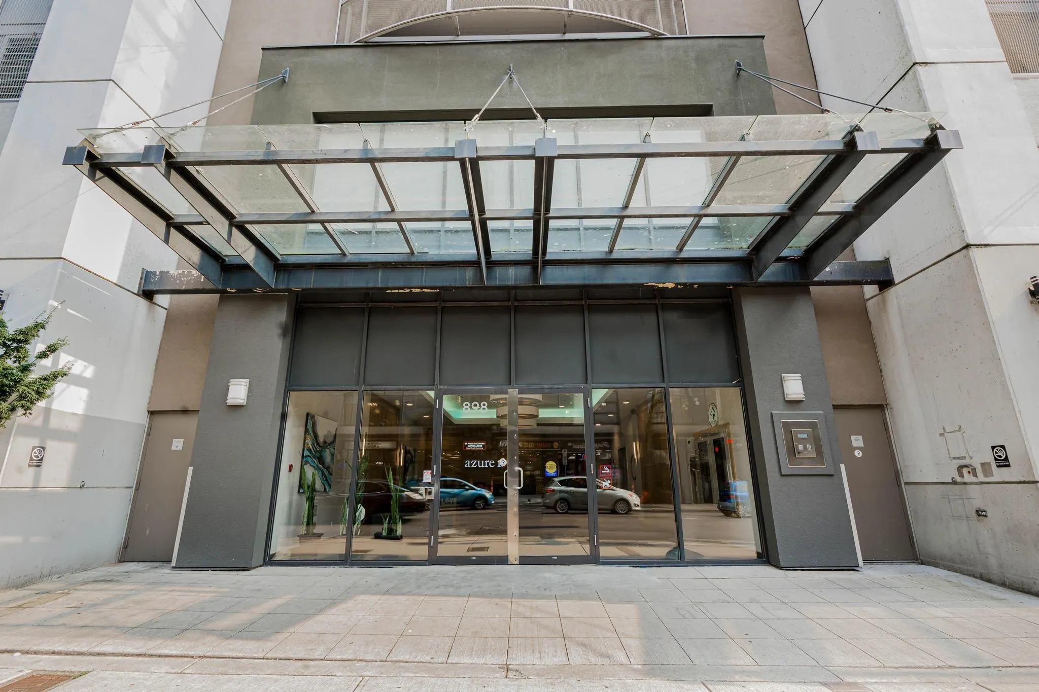 2605 898 Carnarvon Street