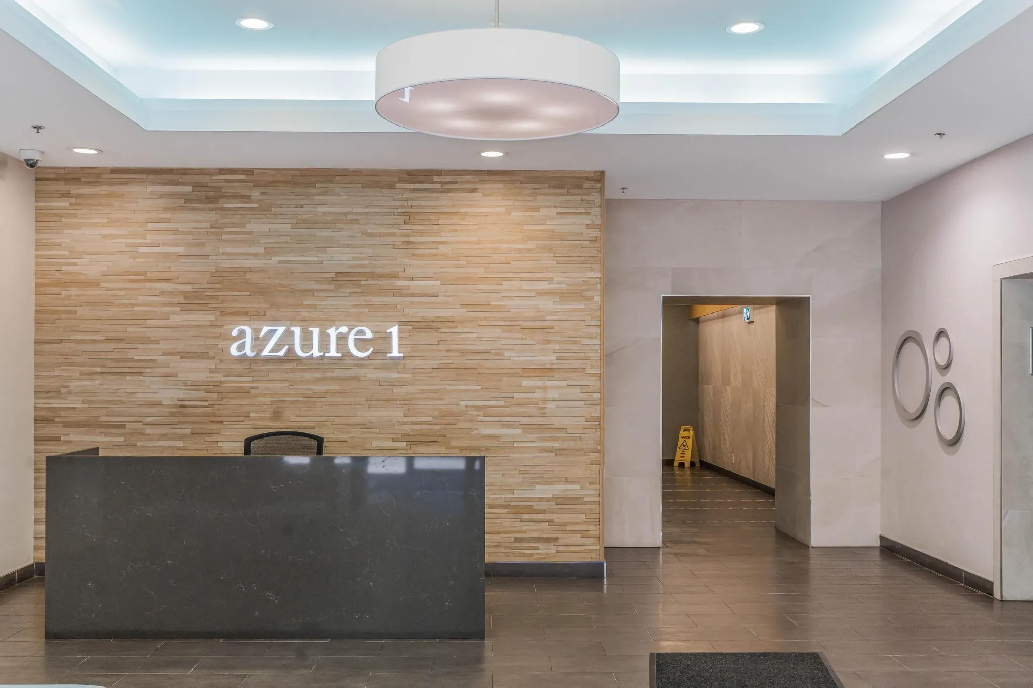 2605 898 Carnarvon Street