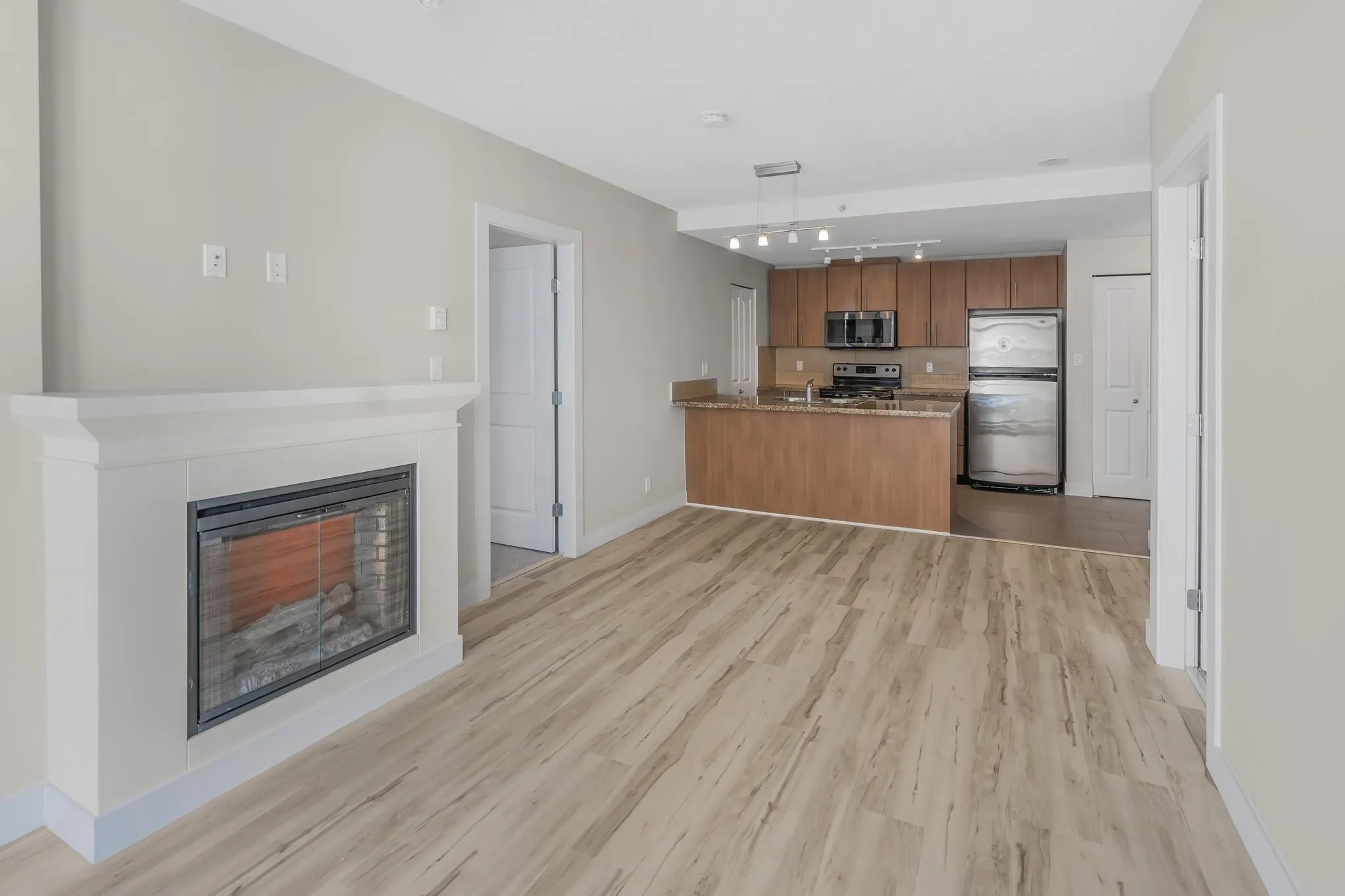 2605 898 Carnarvon Street