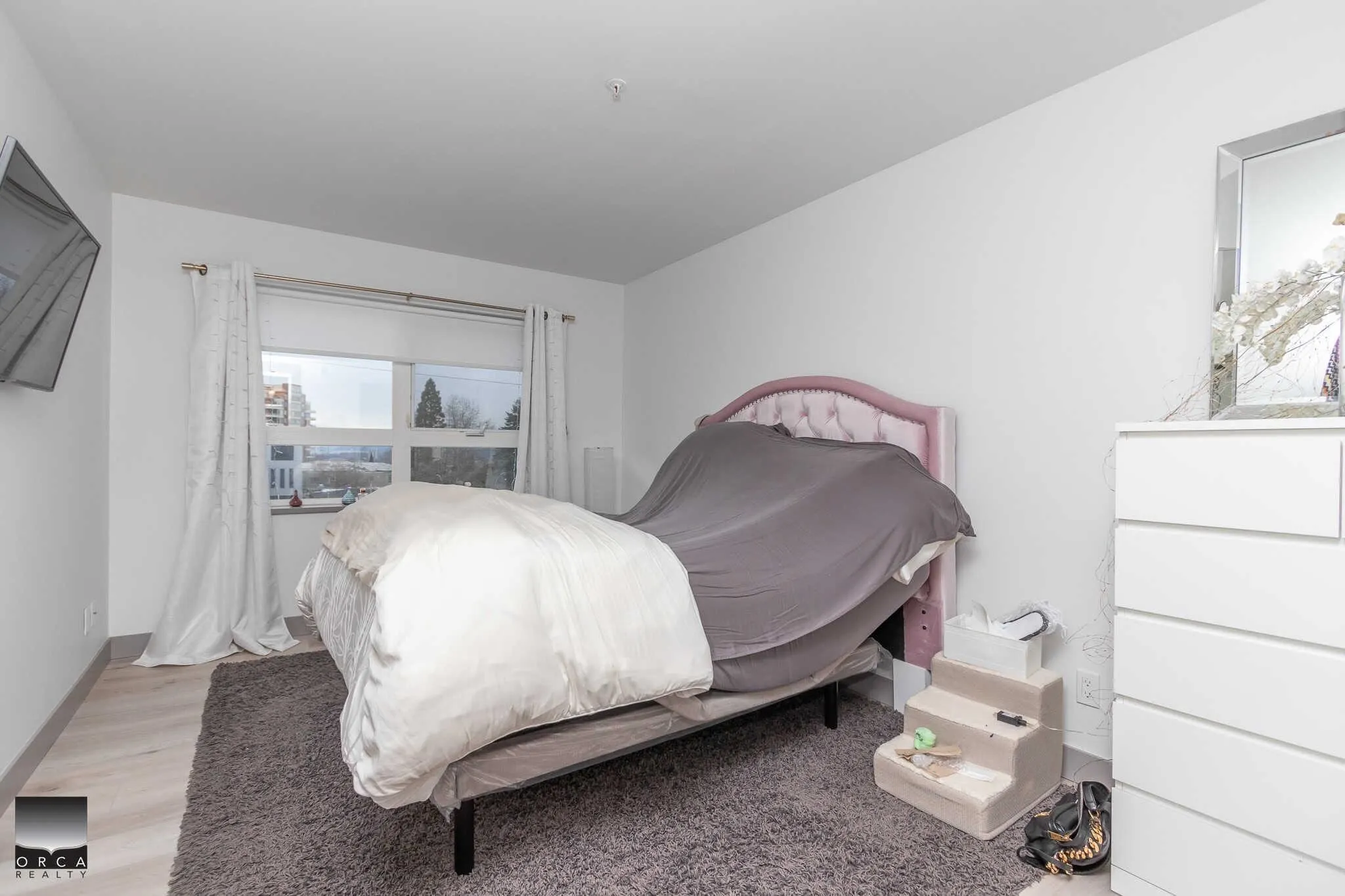 404 121 E 12th Street