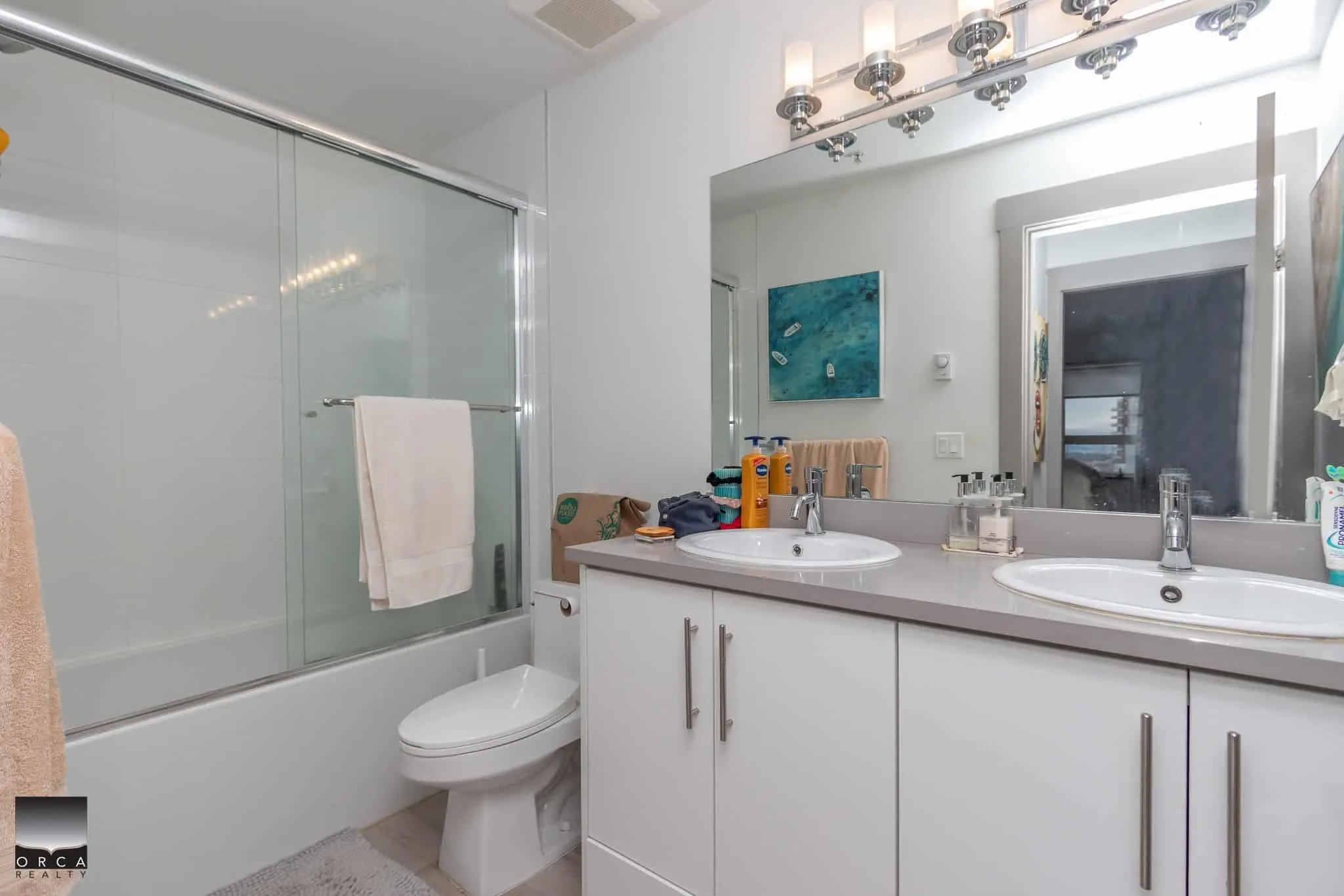 404 121 E 12th Street