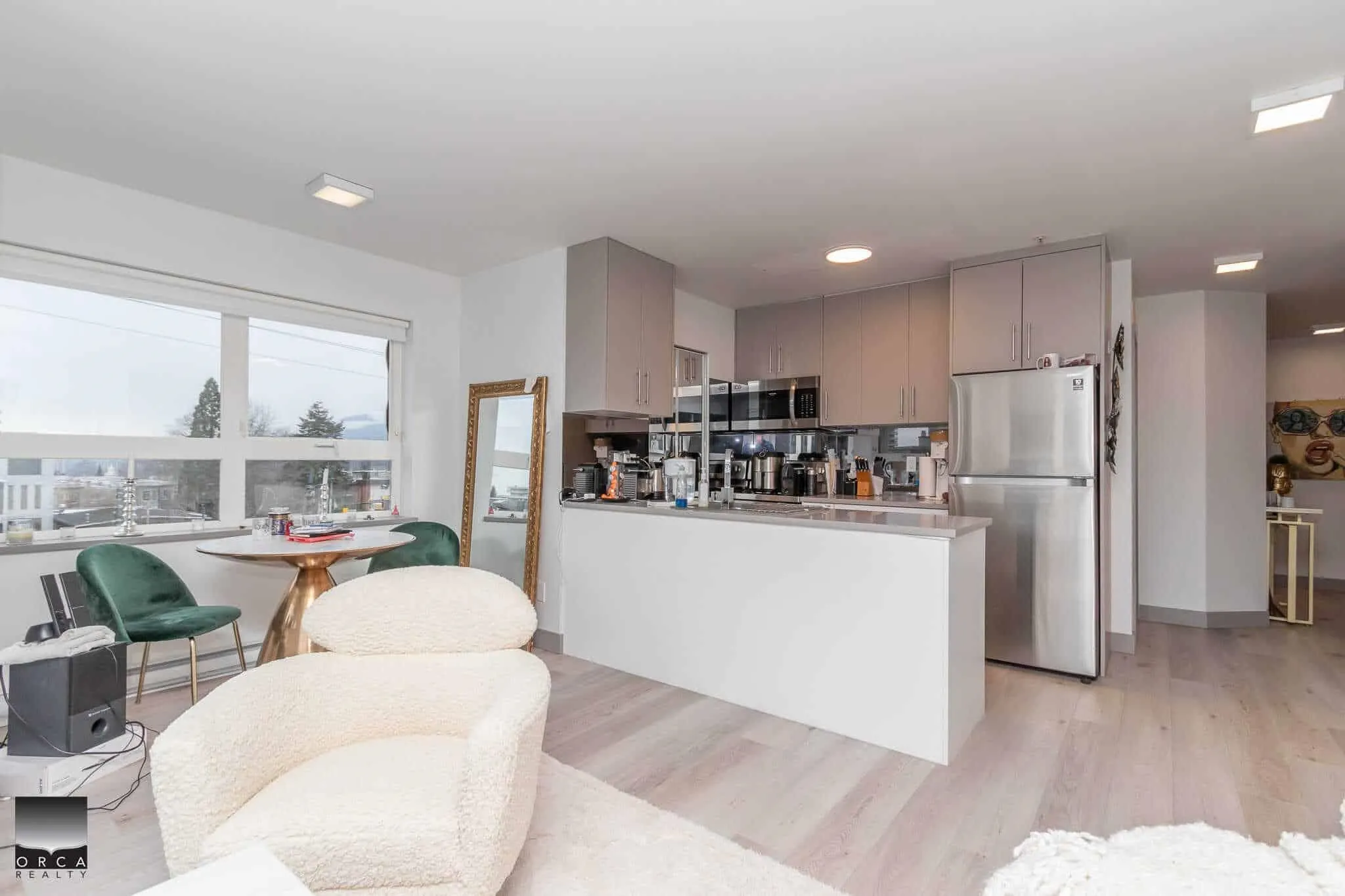 404 121 E 12th Street