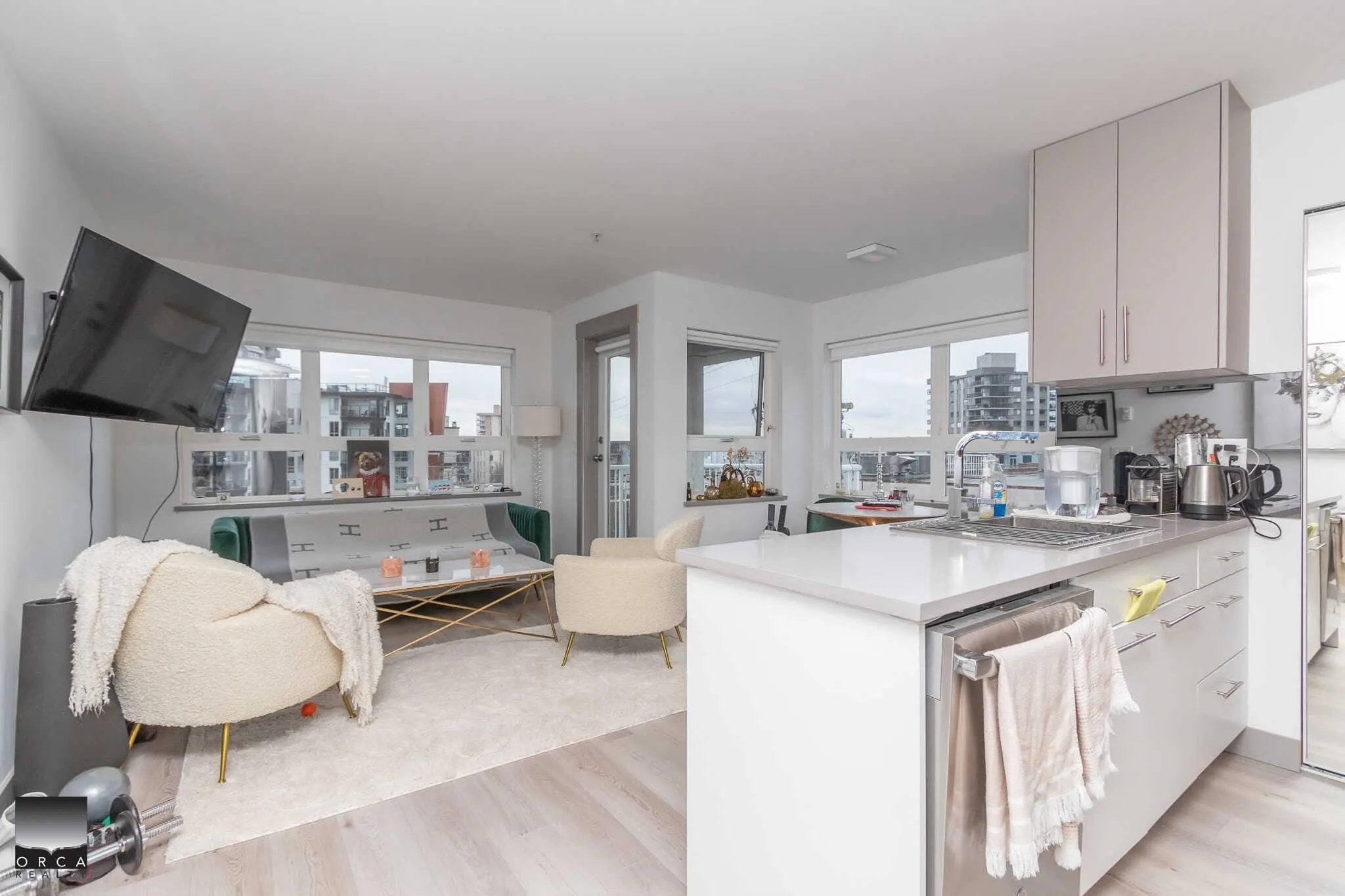 404 121 E 12th Street