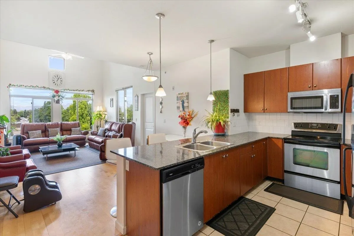 415 10180 153 Street