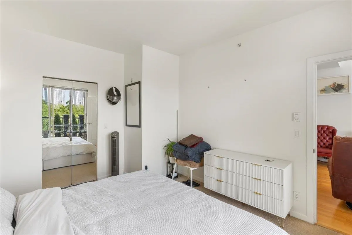 415 10180 153 Street