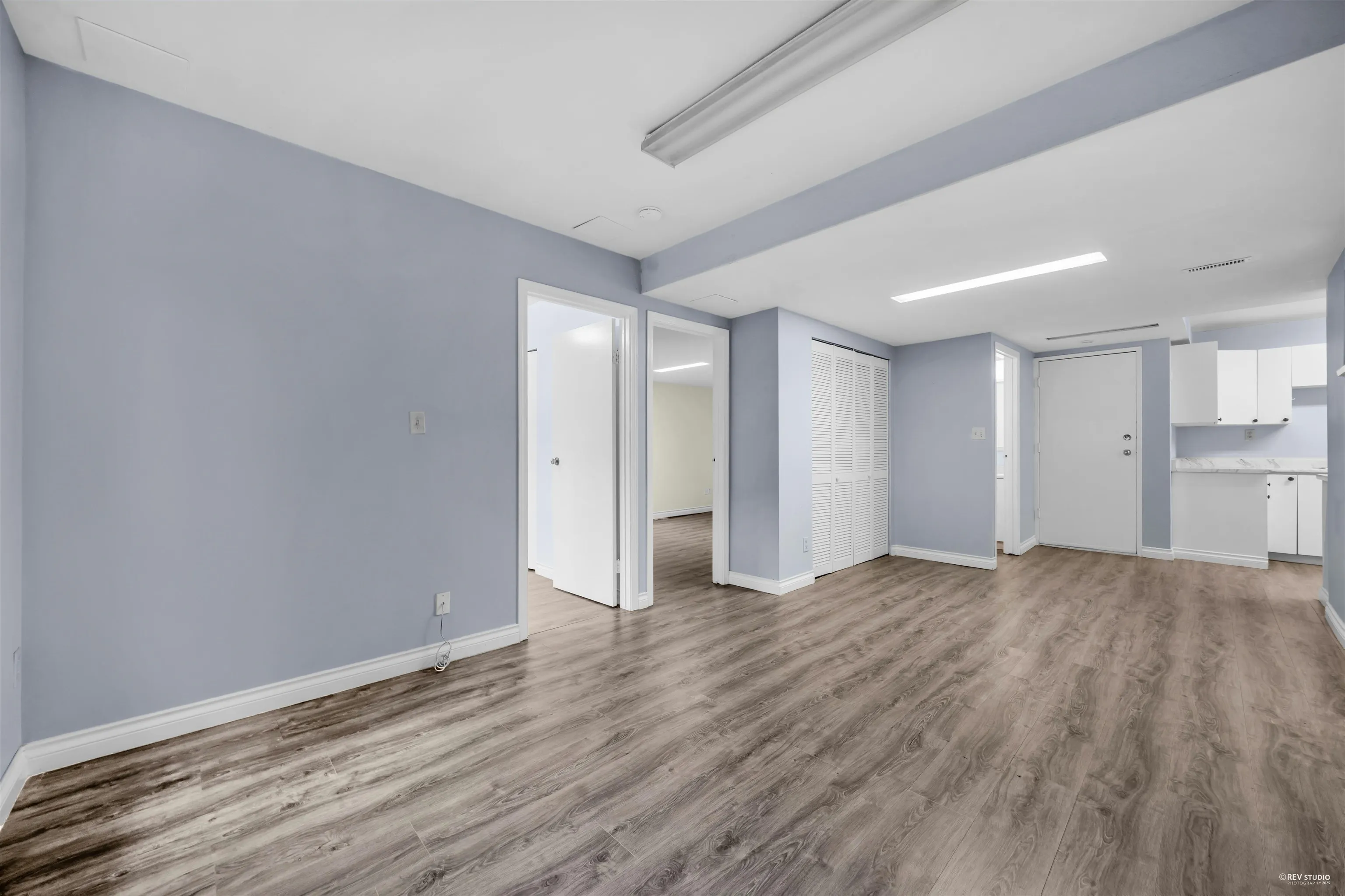 1382 Sutherland Avenue