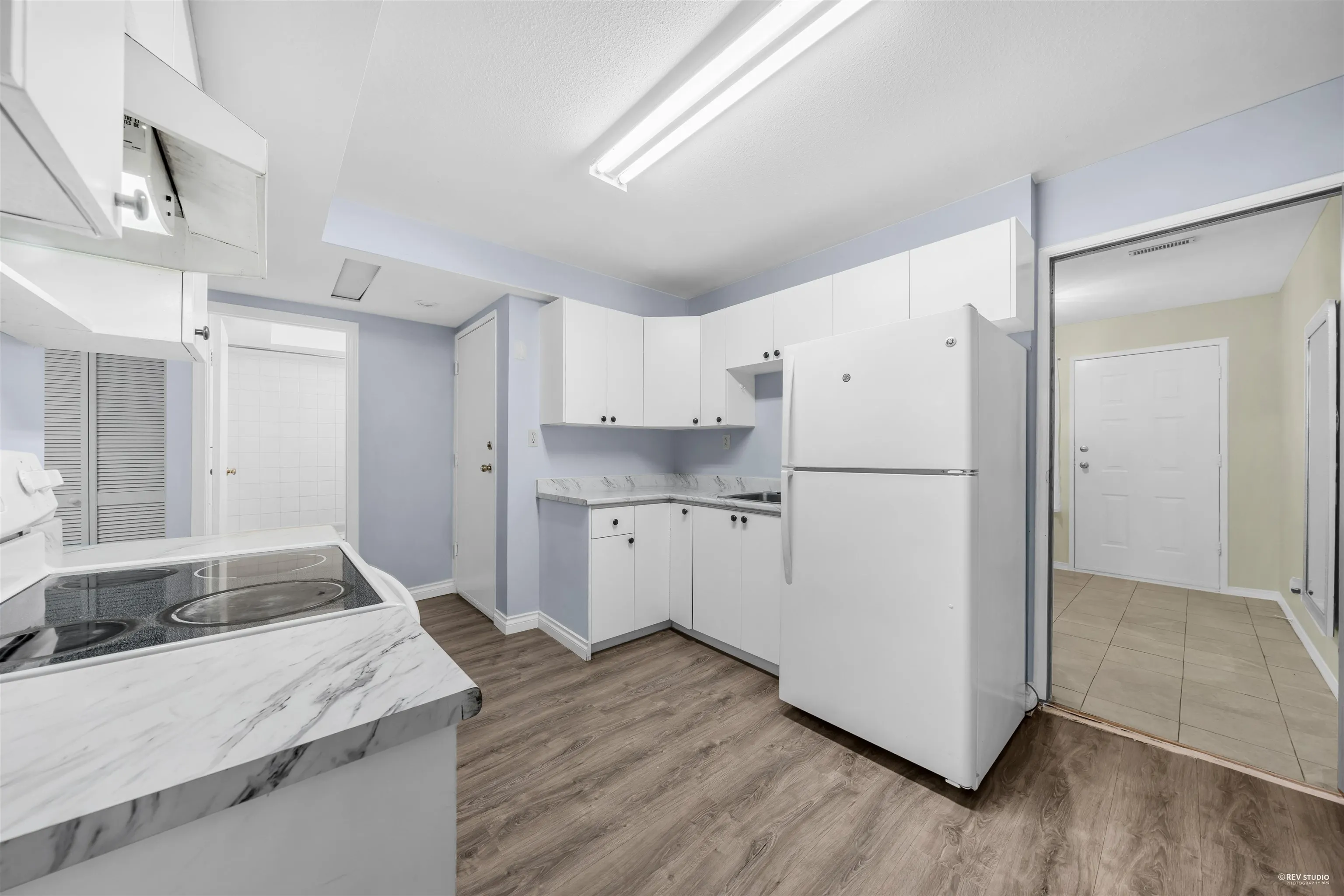 1382 Sutherland Avenue