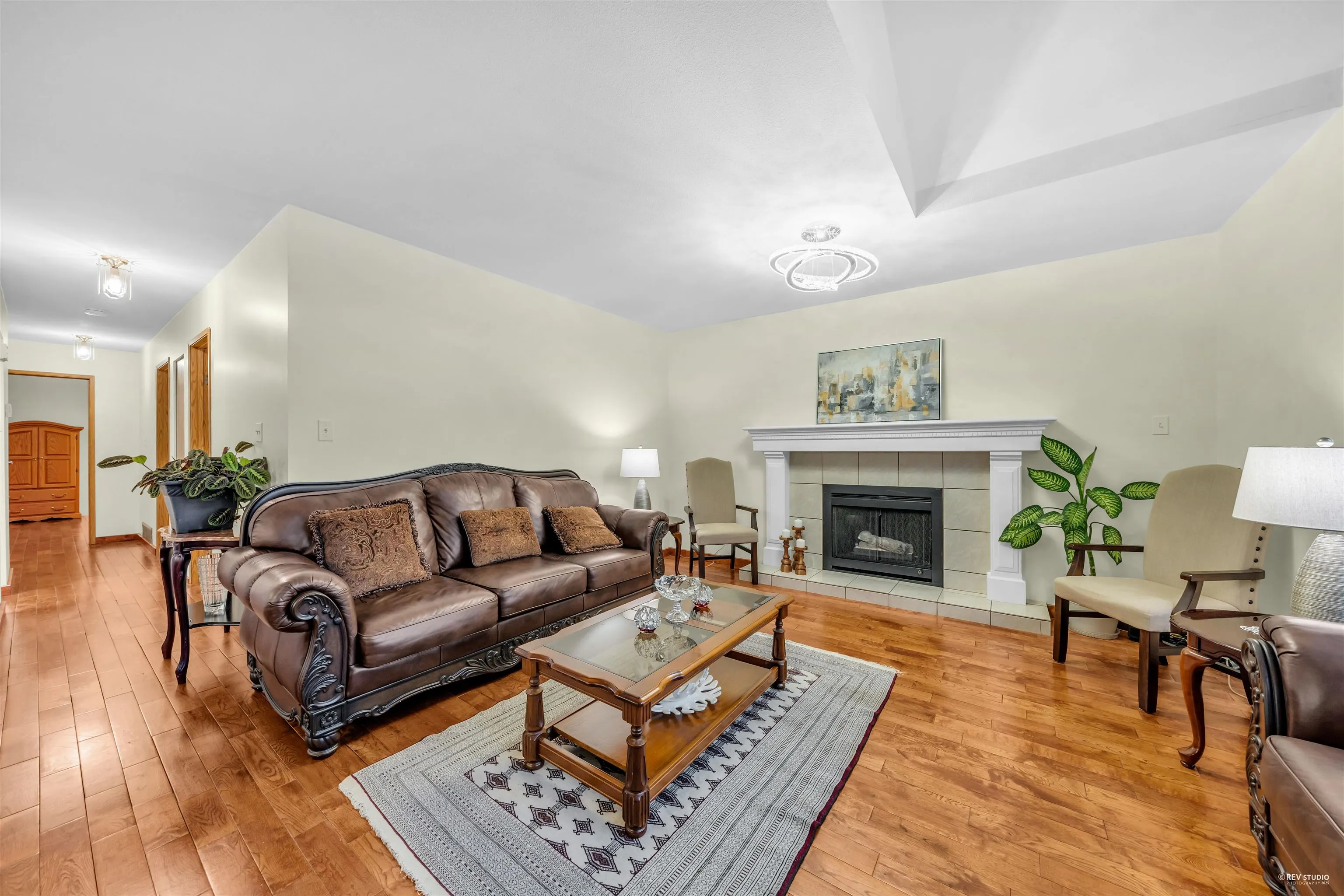 1382 Sutherland Avenue