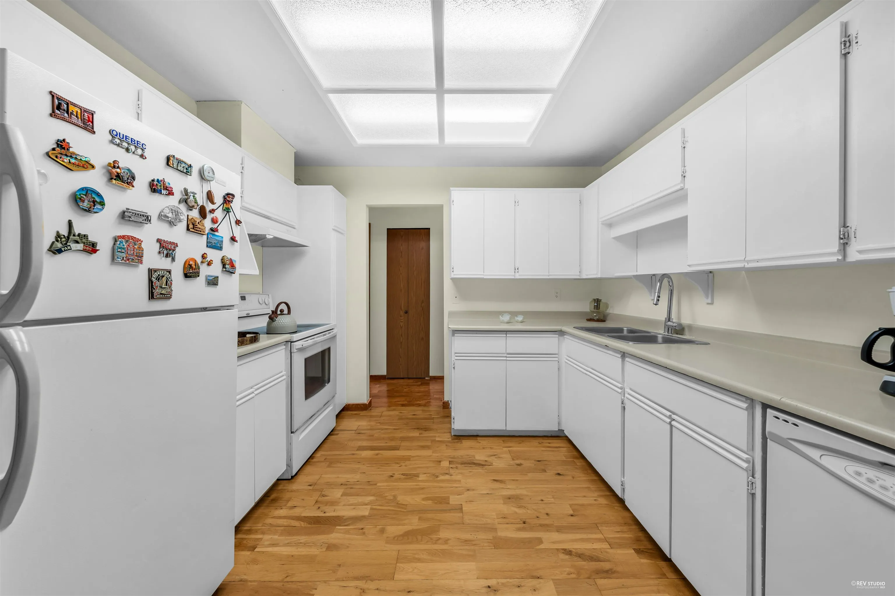 1382 Sutherland Avenue