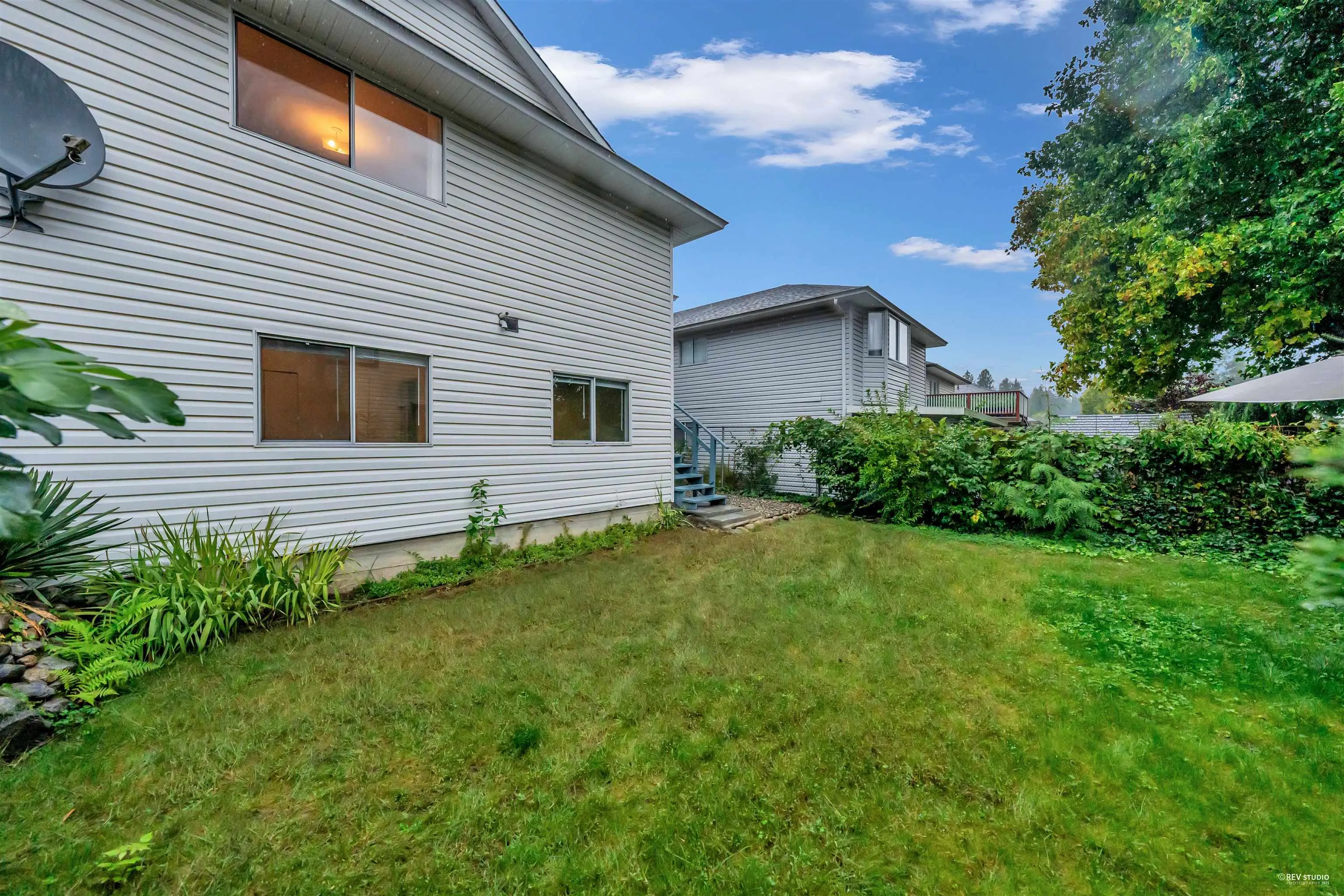 1382 Sutherland Avenue