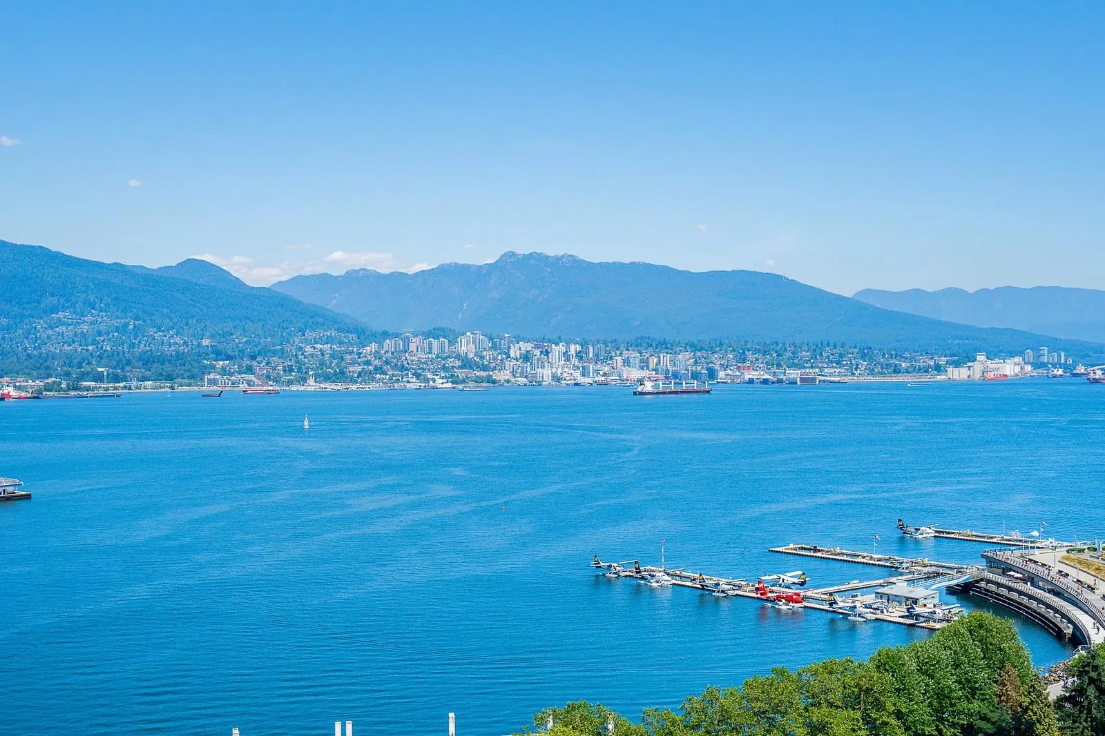 1904 1205 W Hastings Street