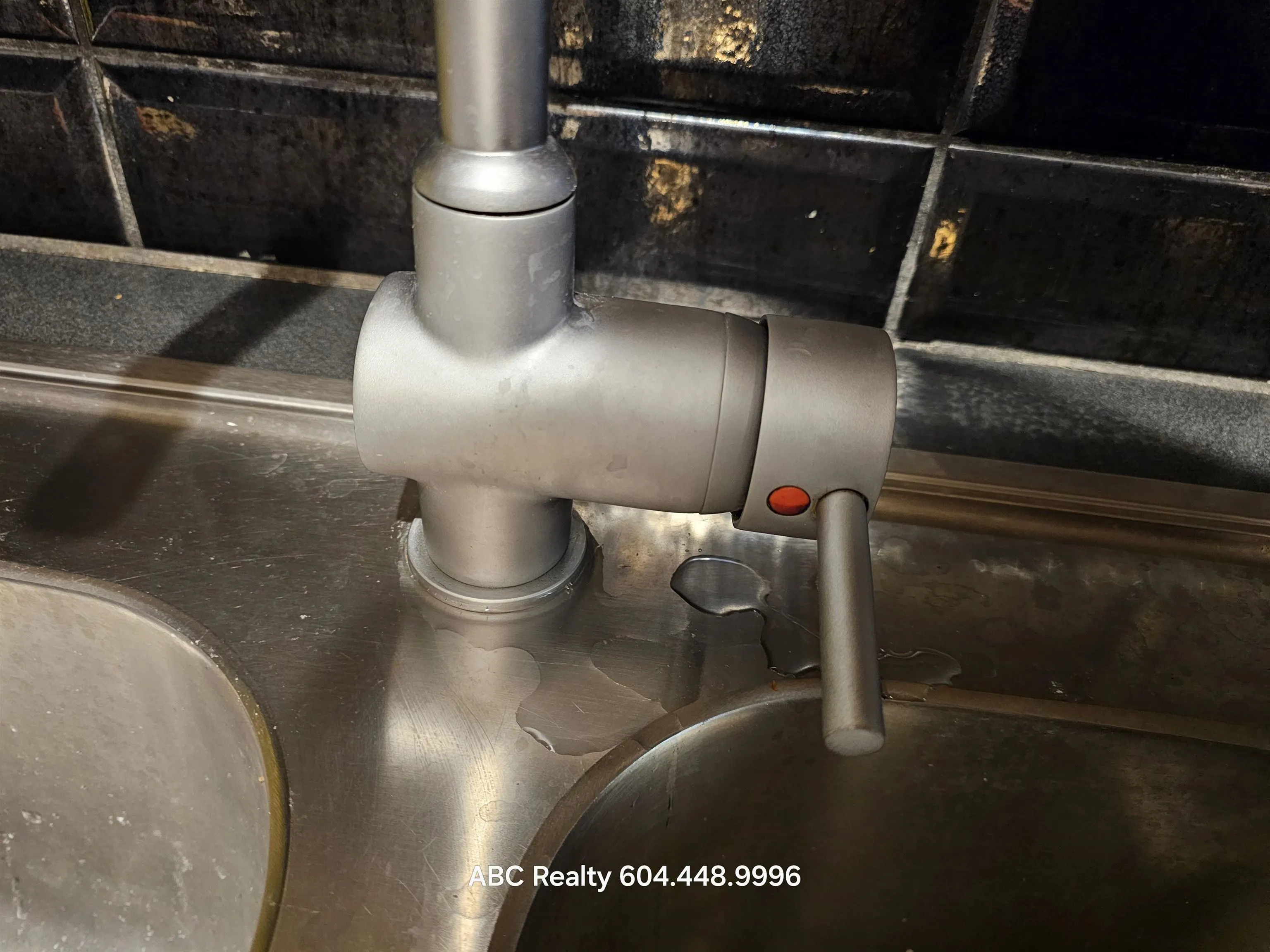 1FL 2125 W 2nd Avenue