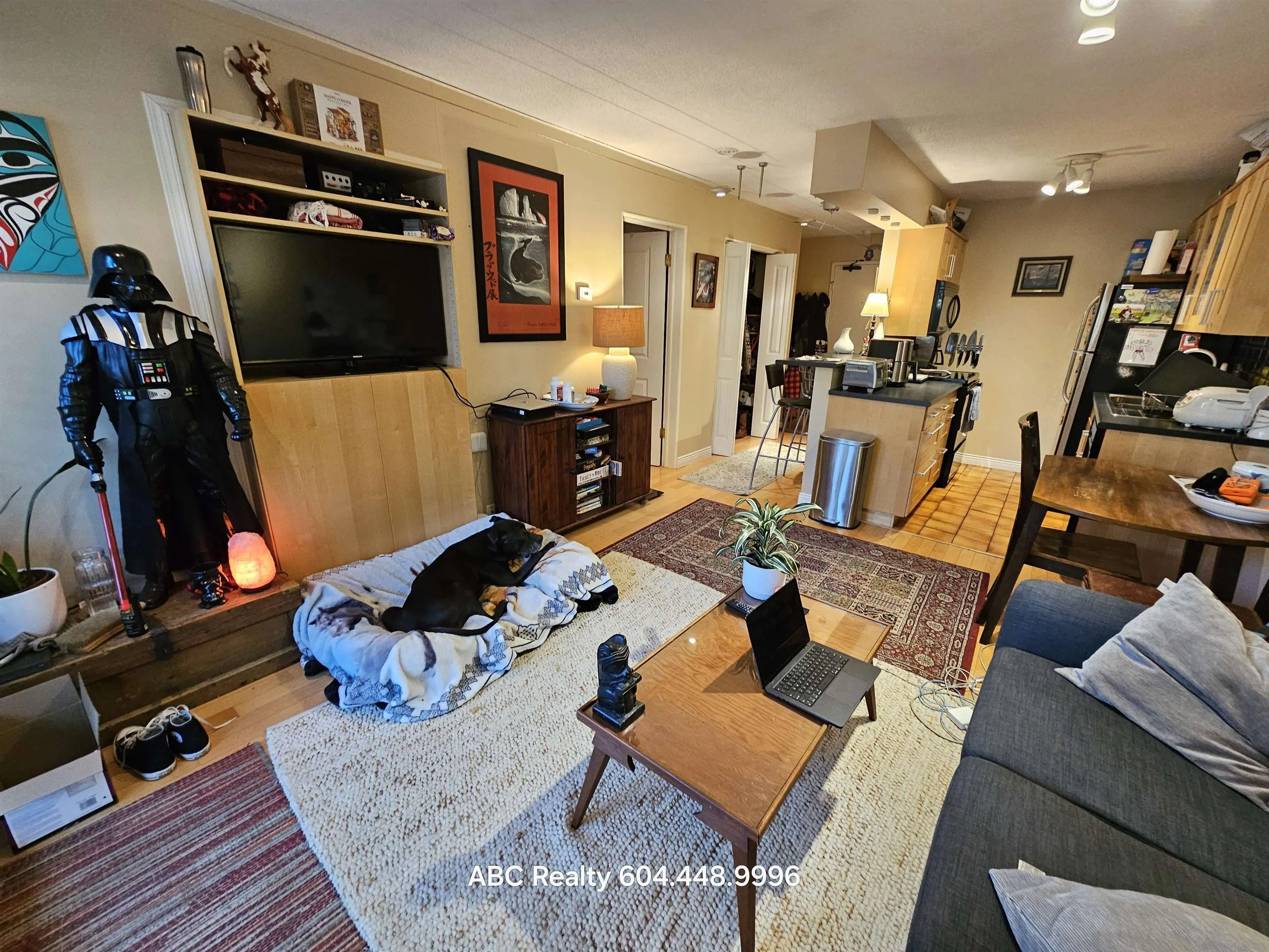 1FL 2125 W 2nd Avenue