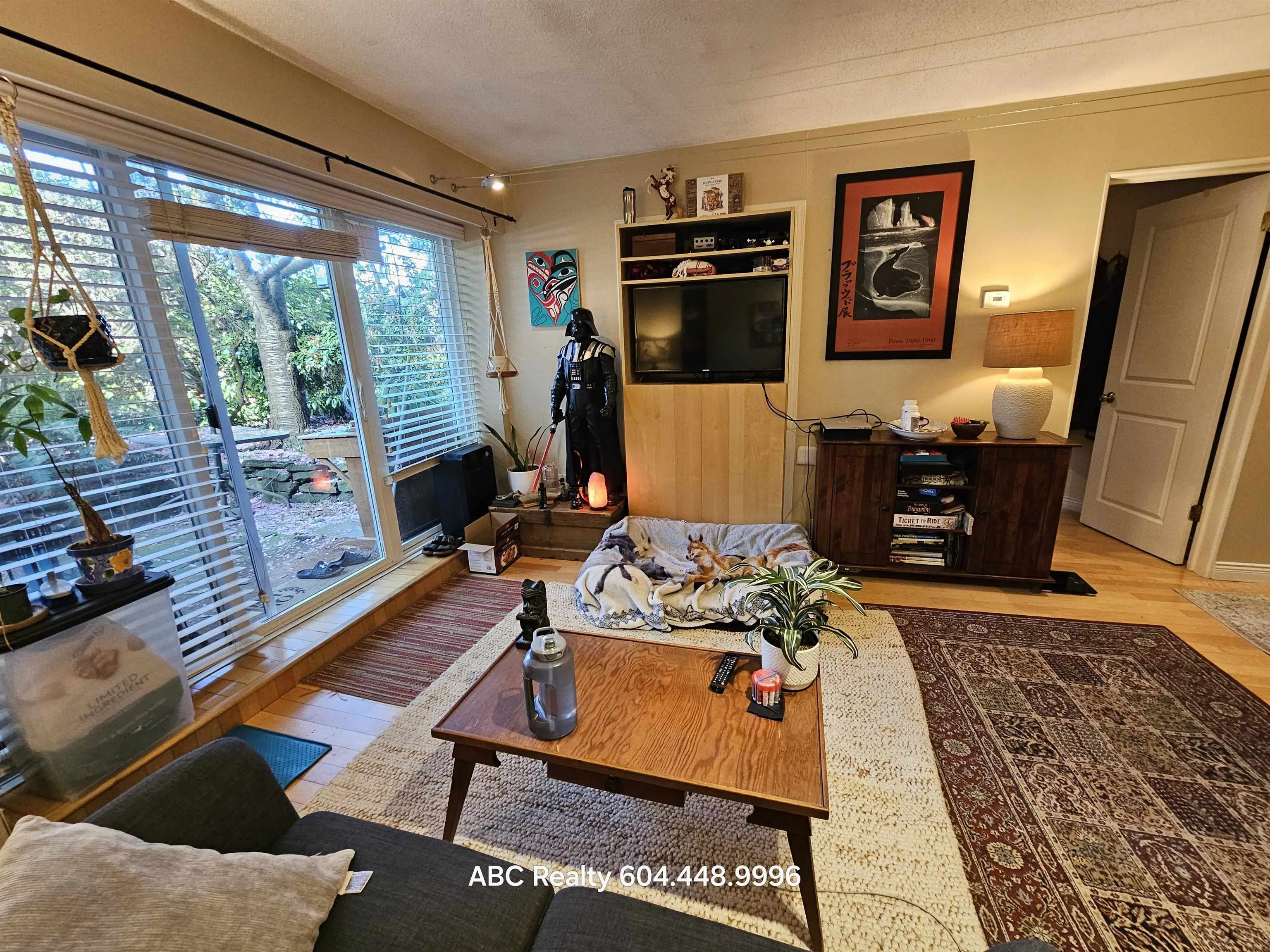 1FL 2125 W 2nd Avenue