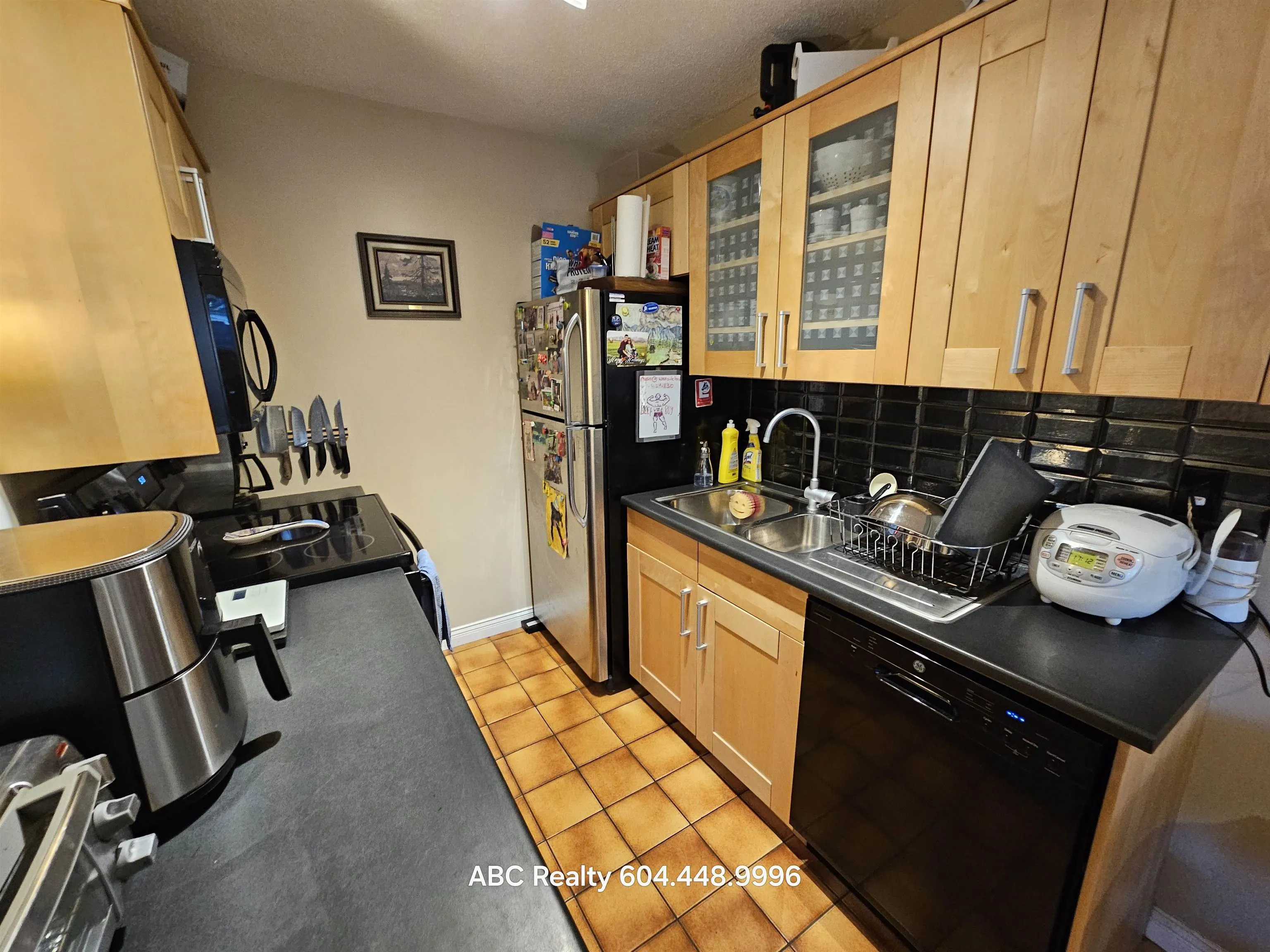 1FL 2125 W 2nd Avenue