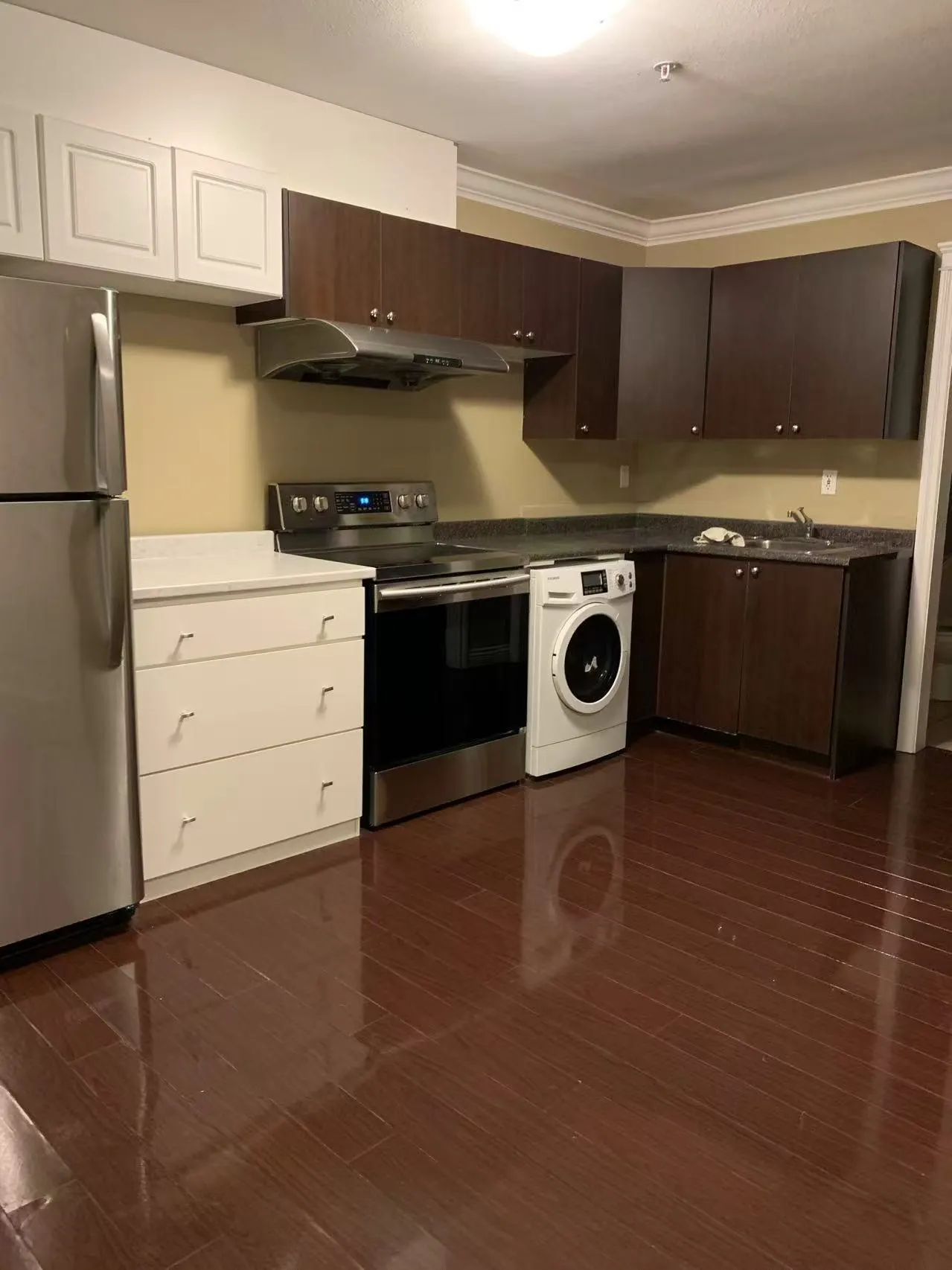 main floor 8520 Shaughnessy Street